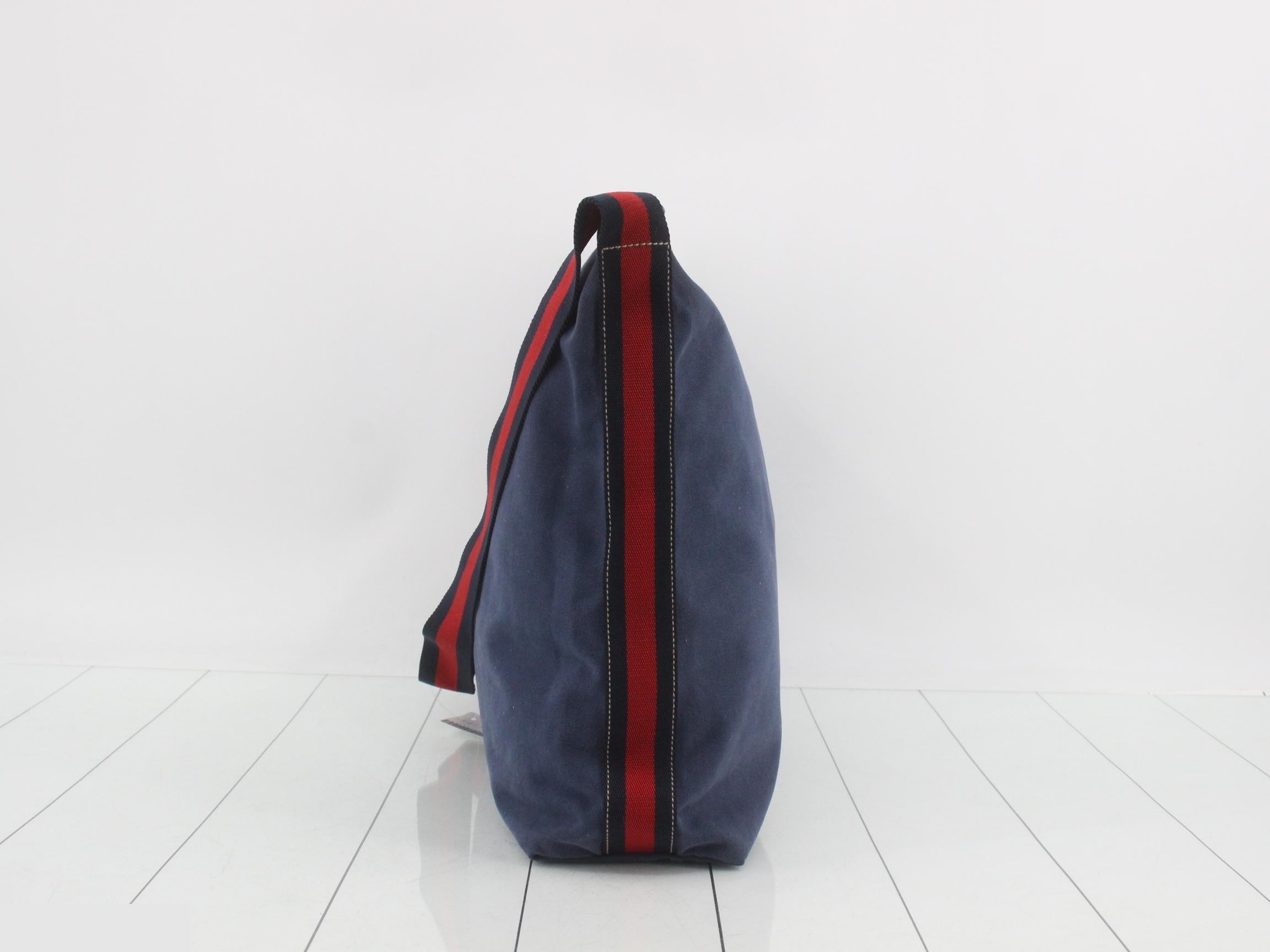 Script Logo (Bag) - One-Shoulder Bag — view 4