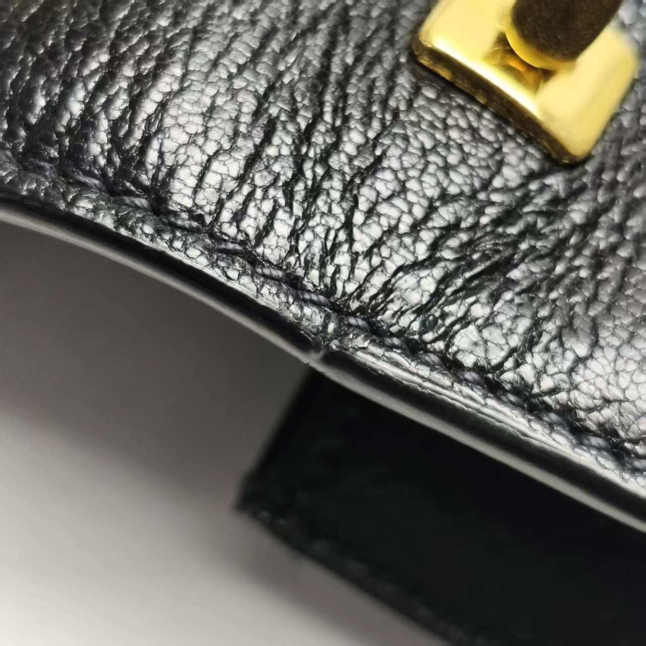【*Shipped from: China*】Miu Miu Leather Shoulder Bag — view 12
