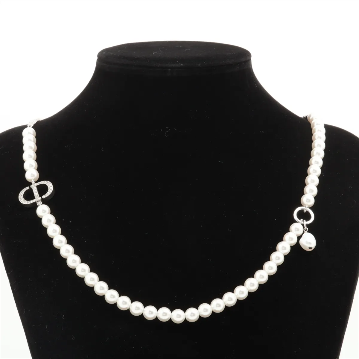 30 MONTAIGNE Necklace GP x Rhinestone x Fake Pearl Silver — view 5
