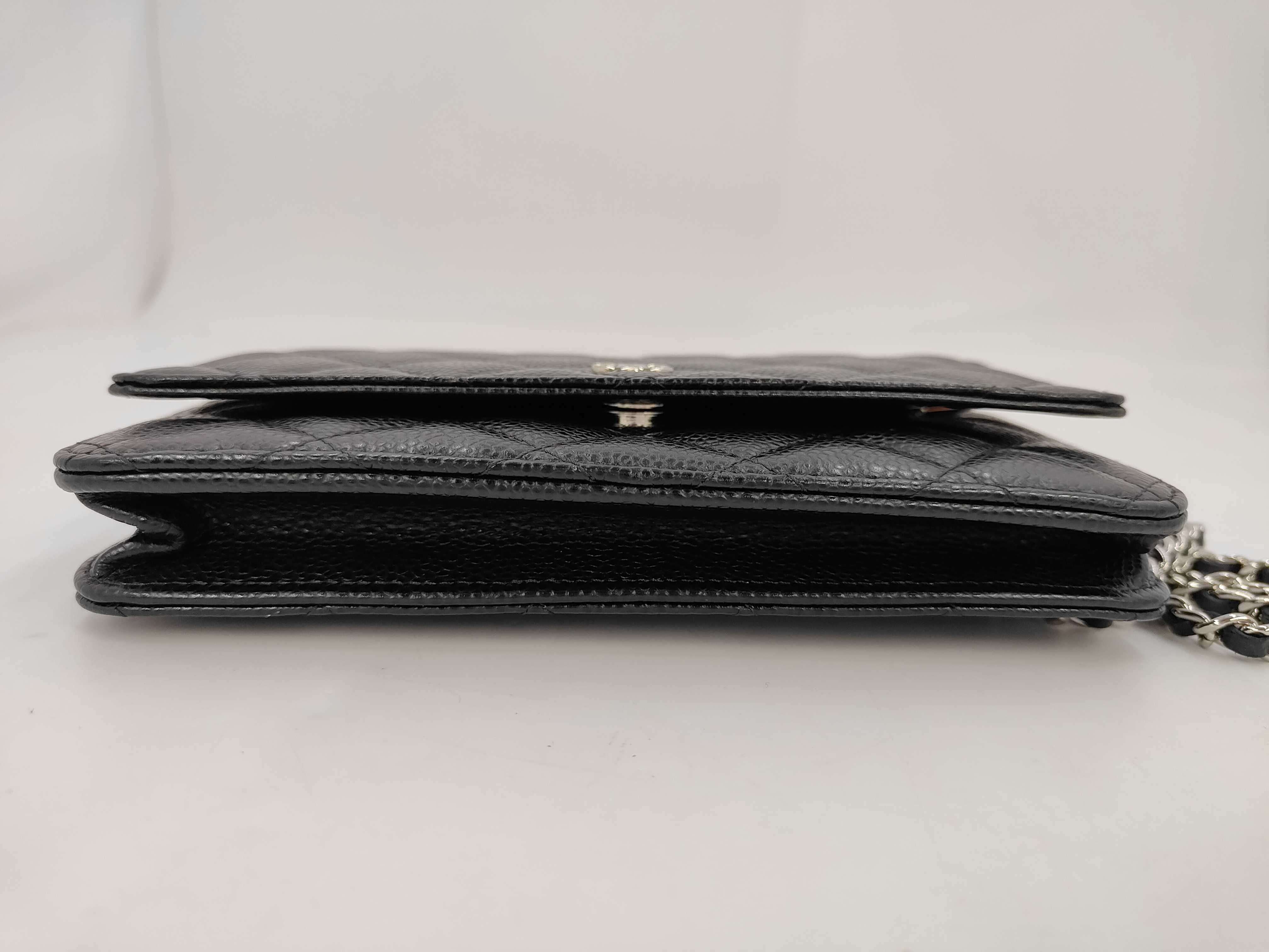 WOC Chain Bag Shoulder Bag — view 3