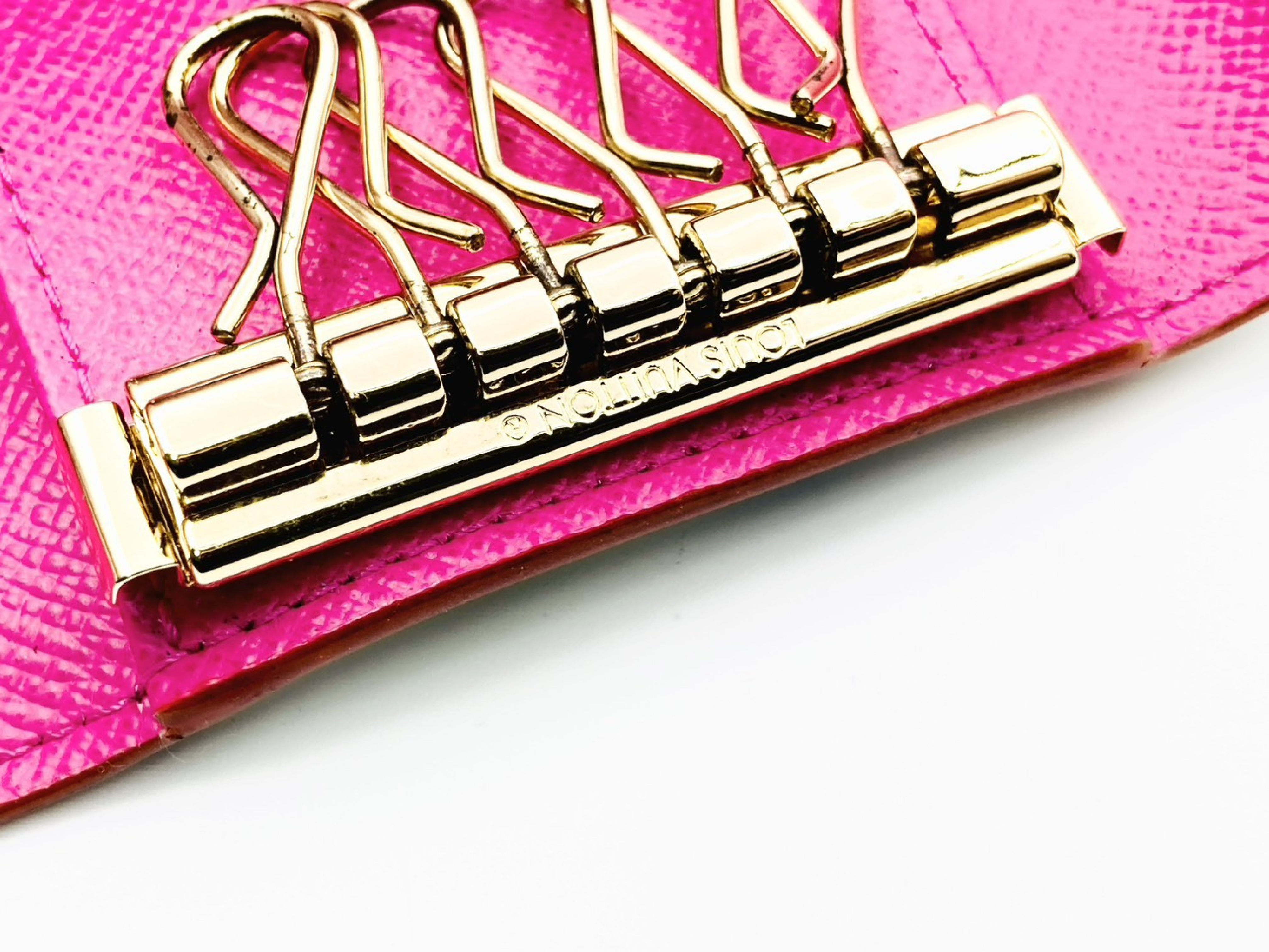Takashi Murakami M14092 LV x TM Multicolor Multicles 6 M14092 RFID Activated Key Case — view 7