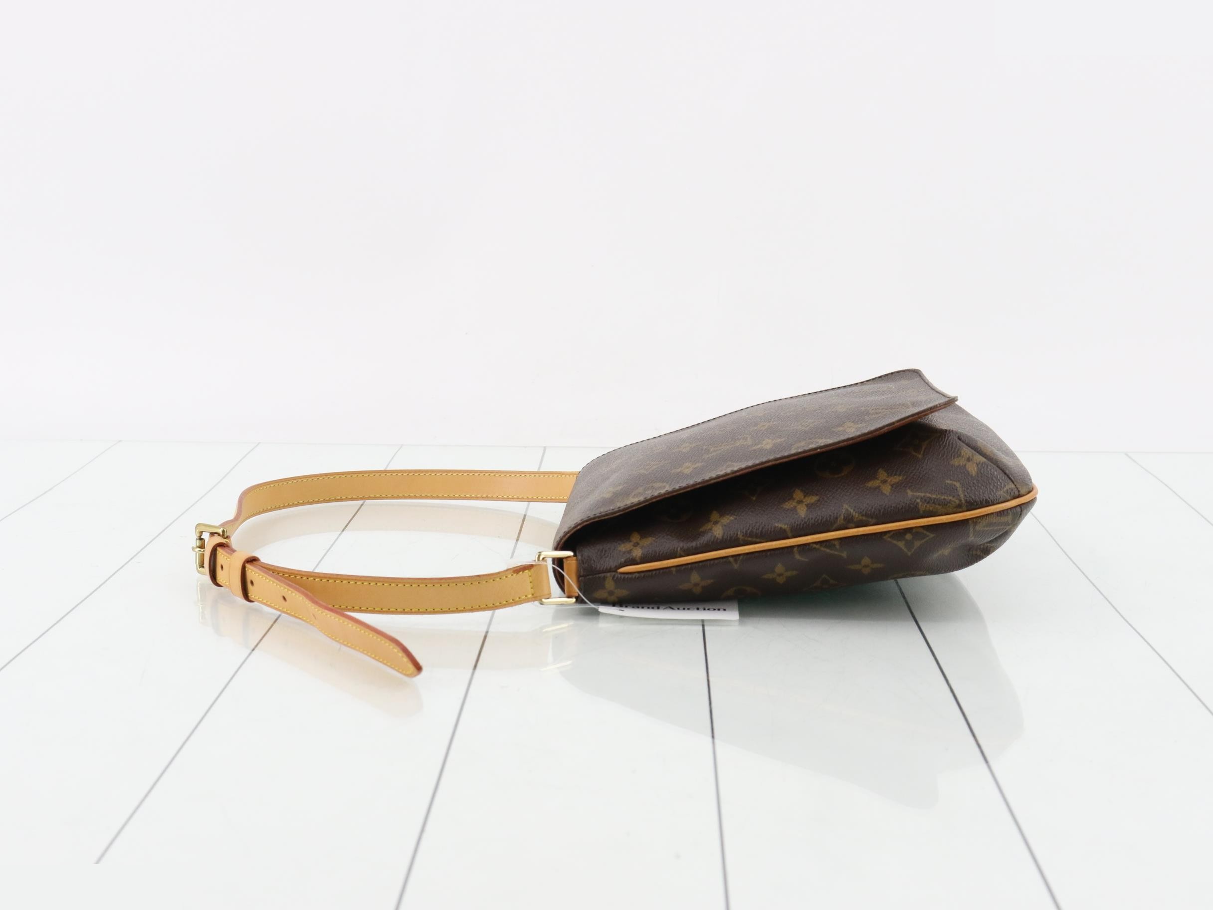 Musette Salsa Short Shoulder — view 4