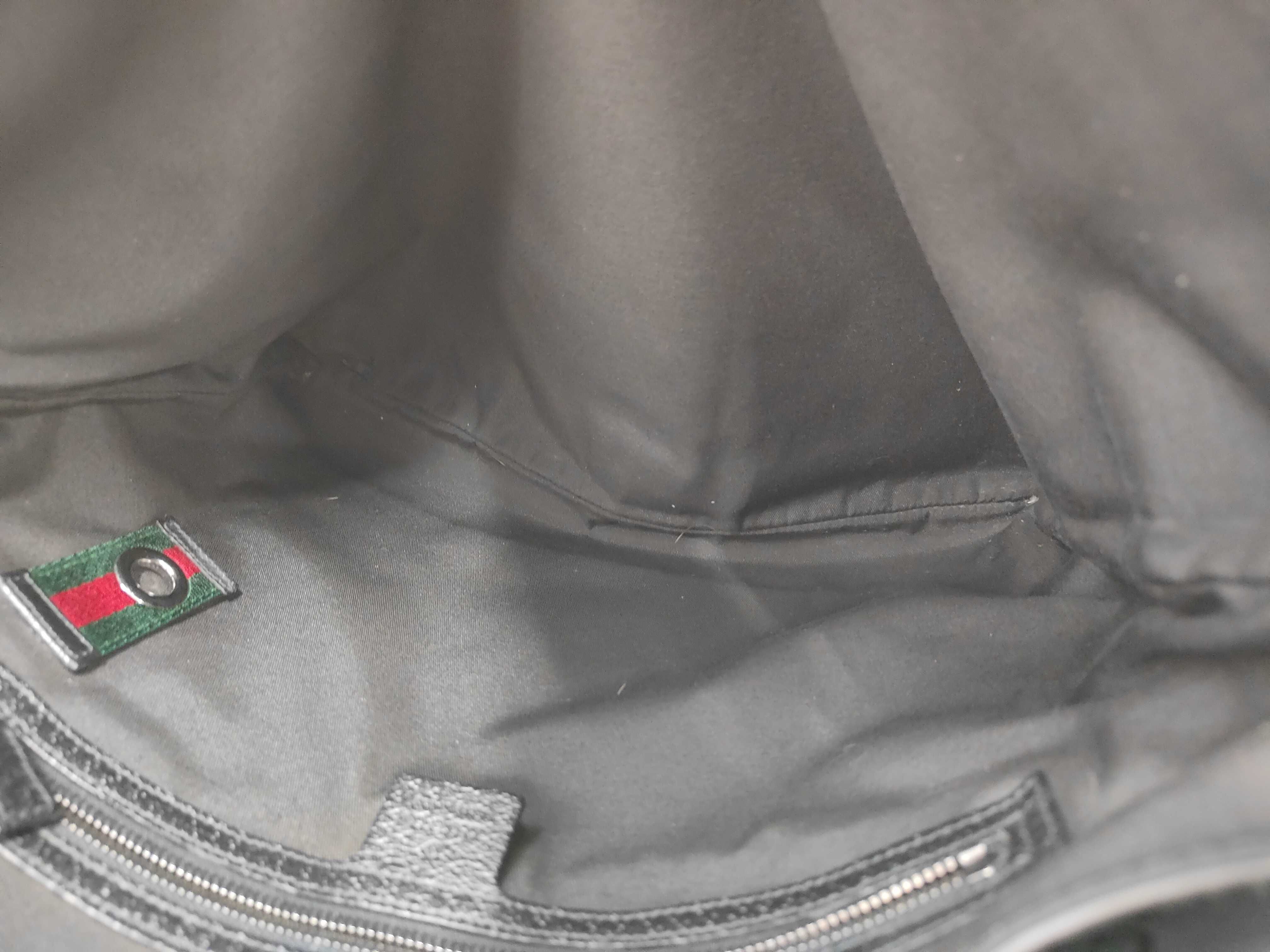 GG Canvas Shoulder Bag — view 9