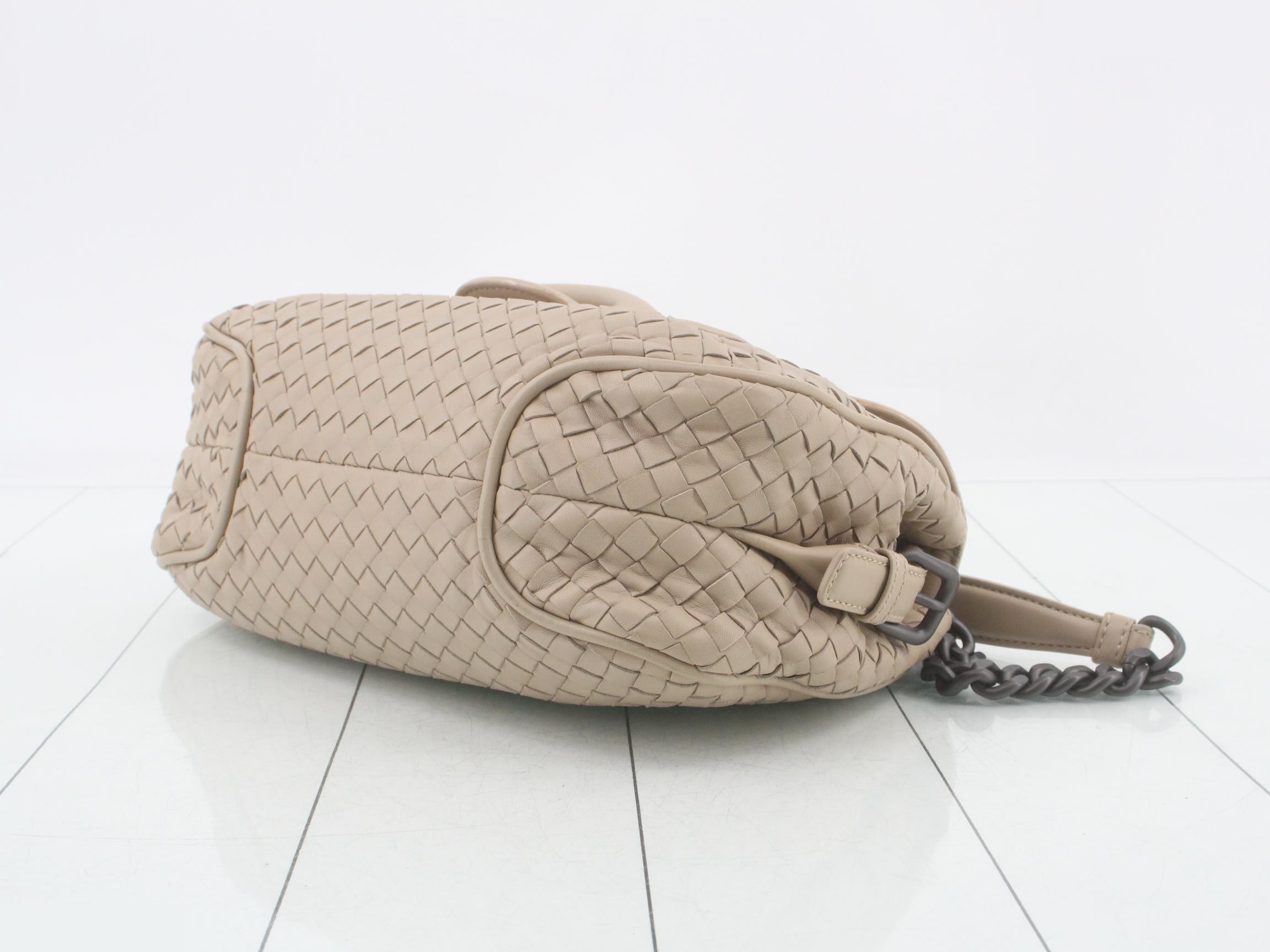 Intrecciato Shoulder Bag, Leather, Beige — view 6