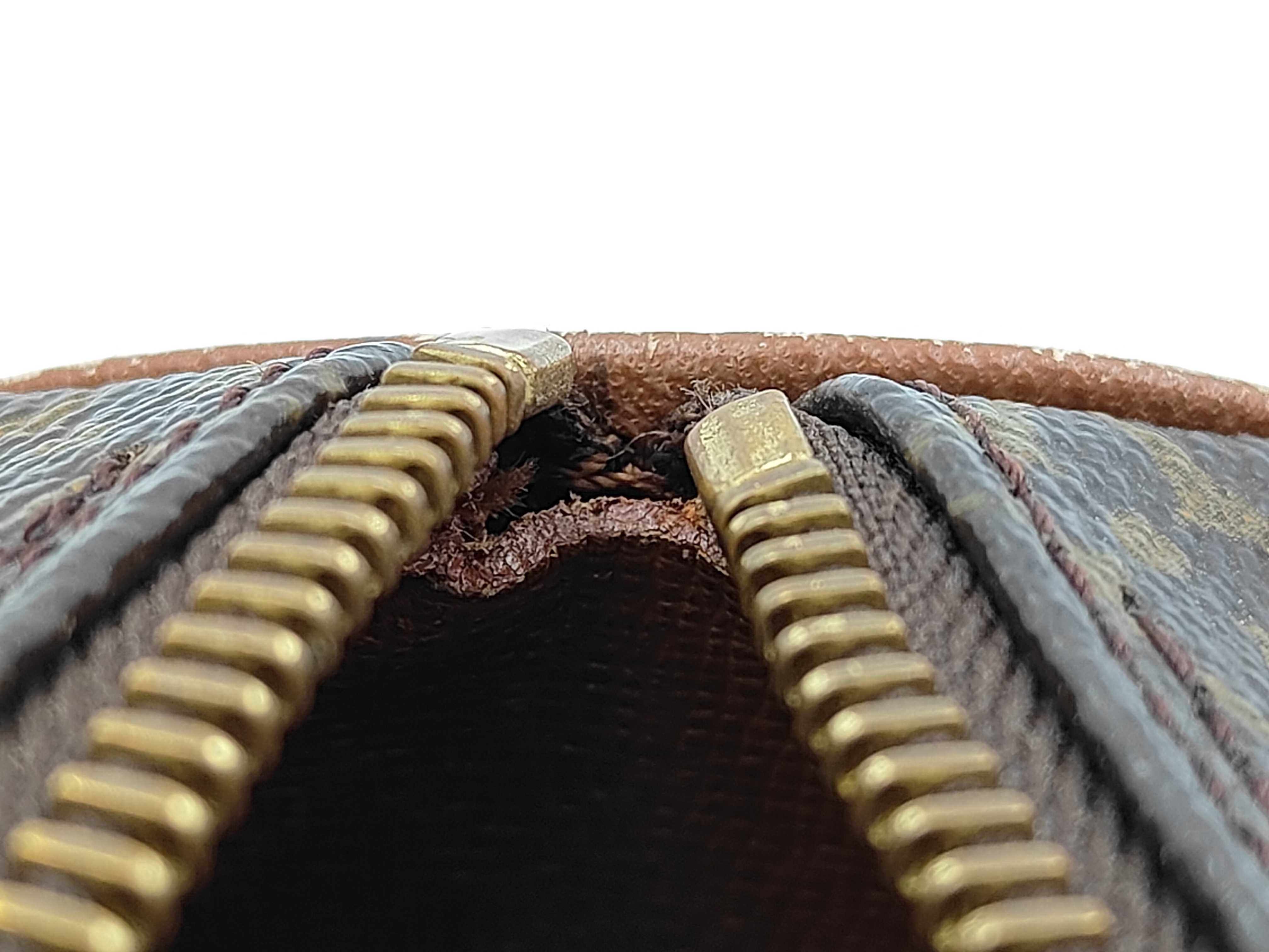 Monogram M51386 Papillon 26 (Old Model) Handbag — view 12