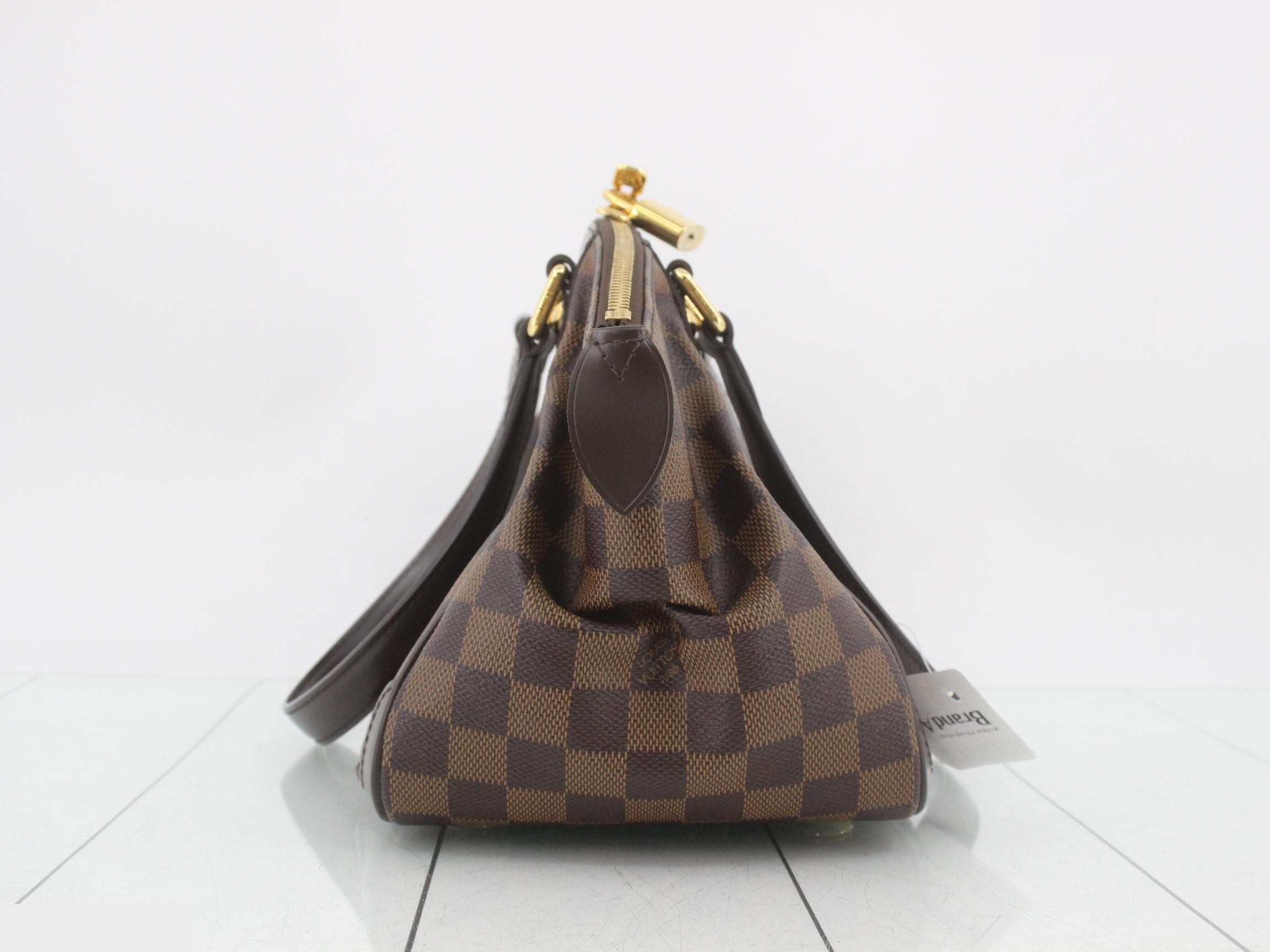 Verona PM DU0193 - Includes dust bag, clochette, key, and 2 keys. — view 3