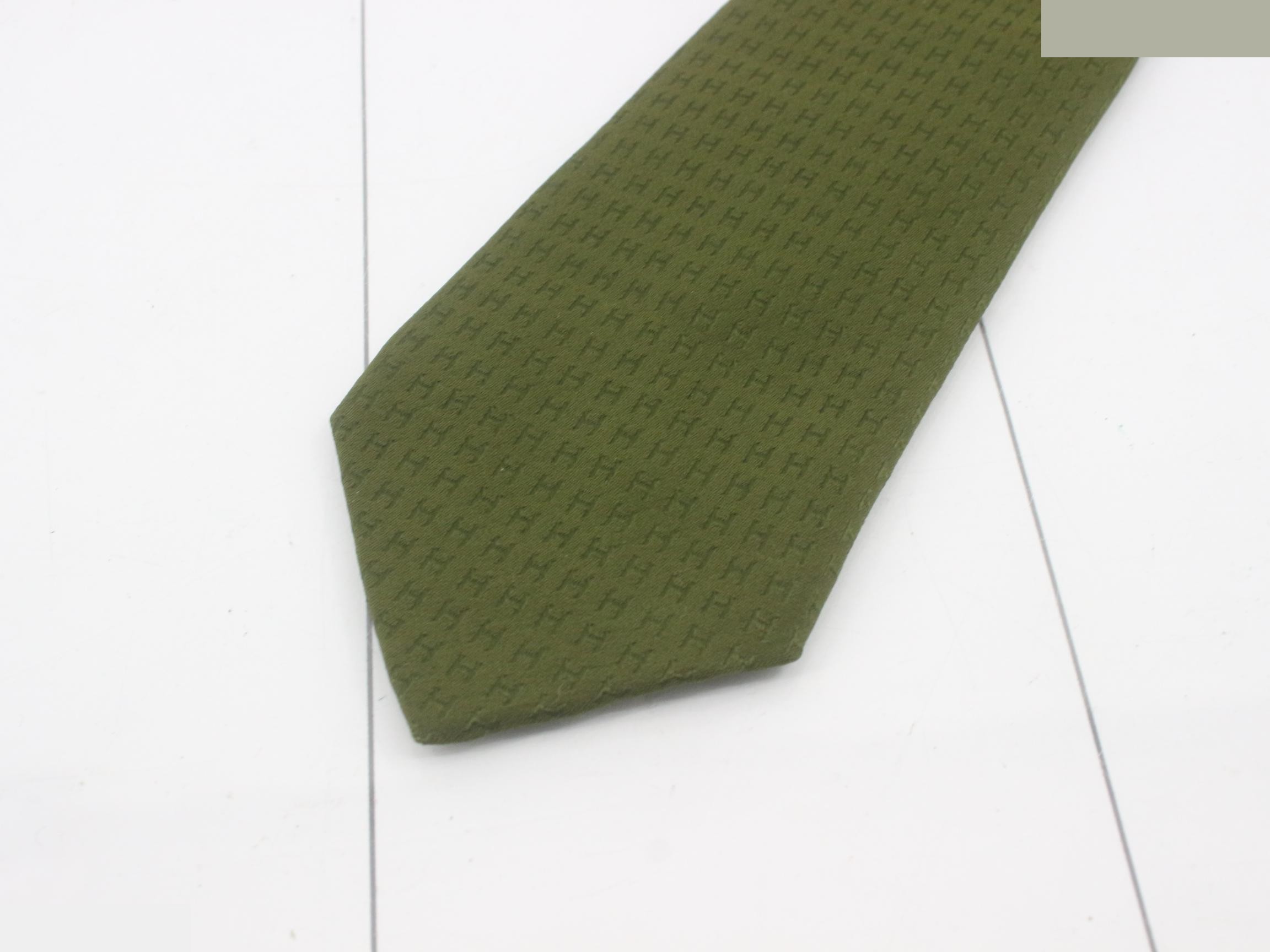 Silk tie — view 3