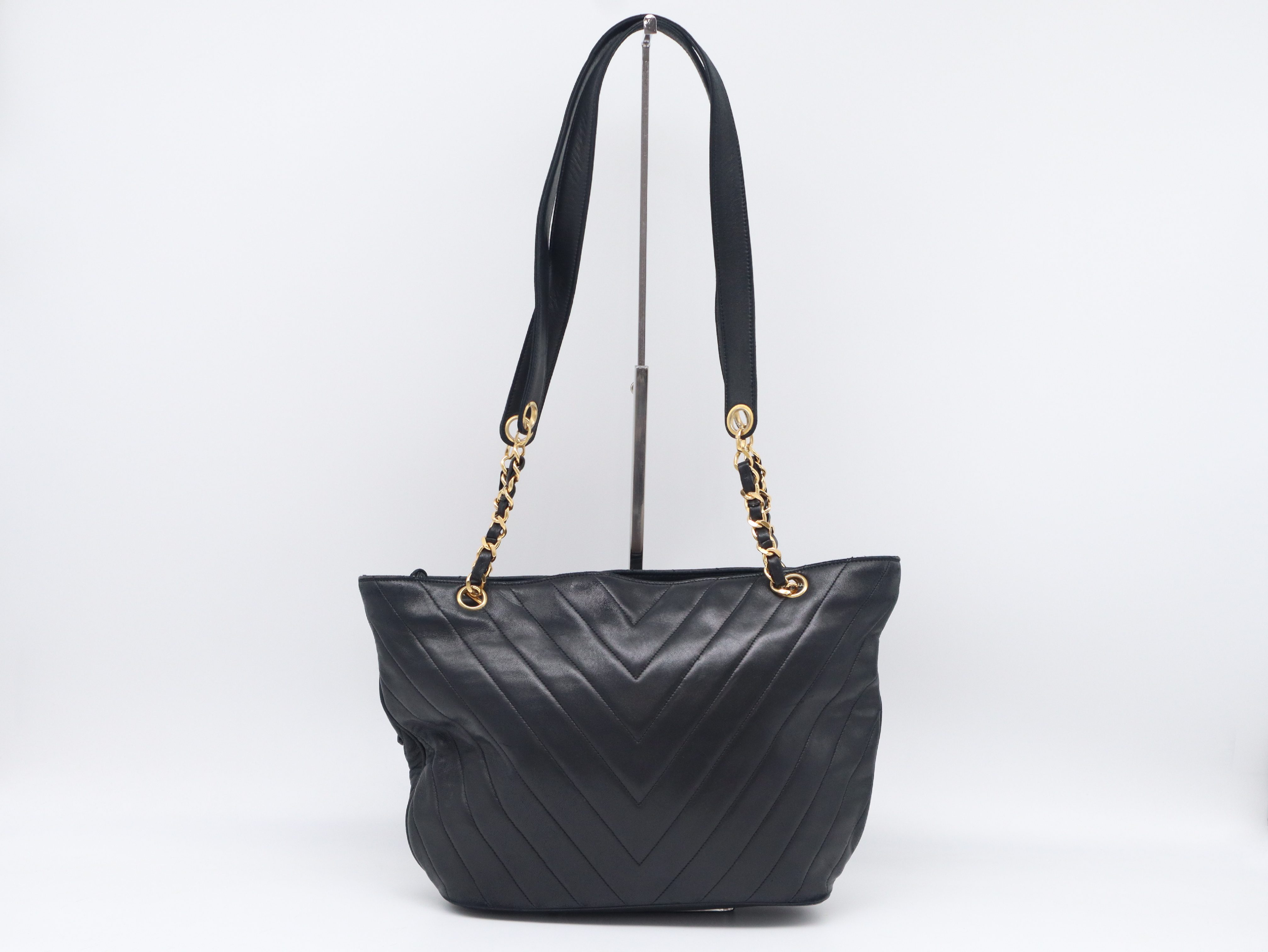Lambskin V-stitch Chain Shoulder Bag with Gold Hardware, Black