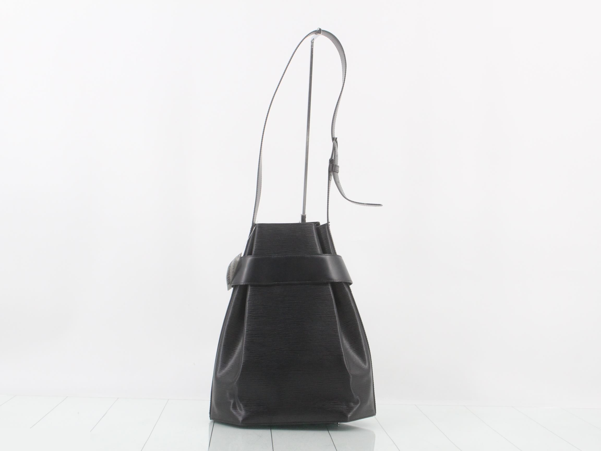 Epi Sac Depaule Noir Shoulder Bag — view 2