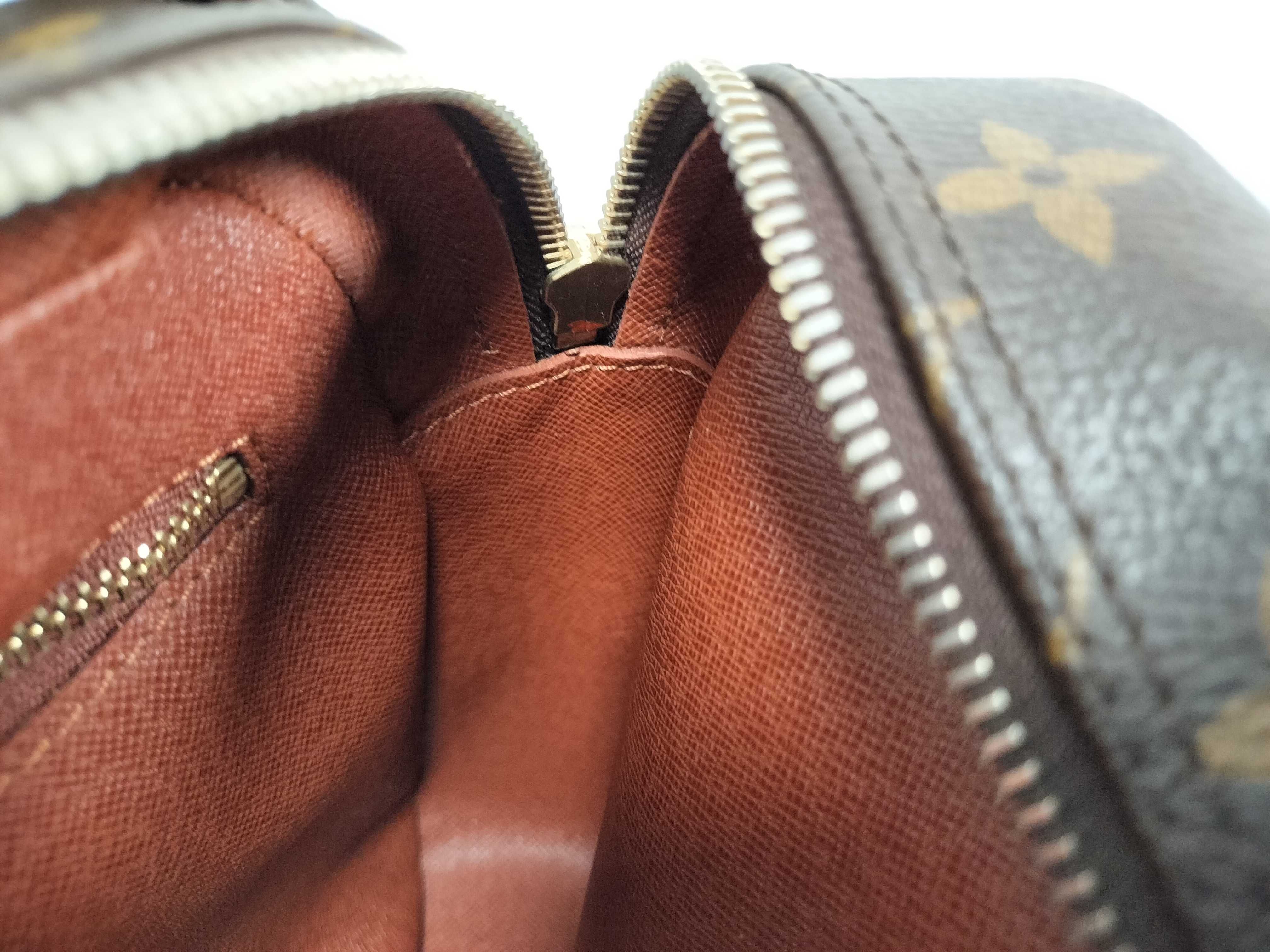 Monogram Louis Vuitton Brown Monogram M45244 Nile Shoulder Bag — view 11
