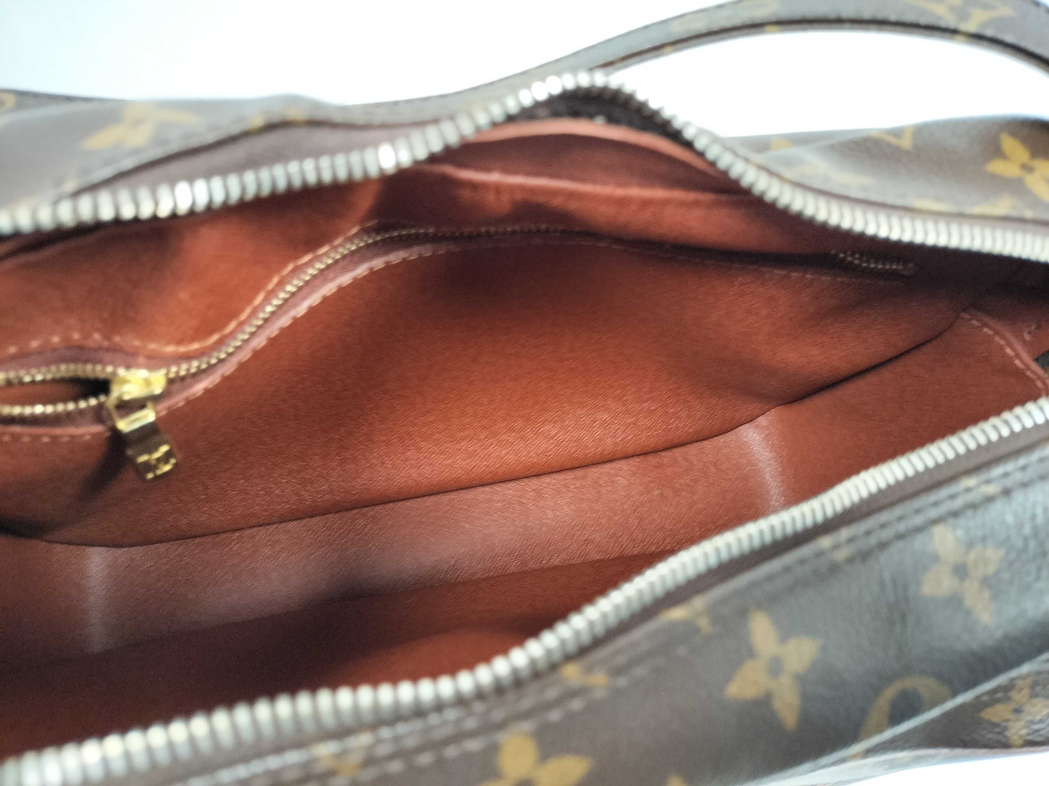 Monogram Louis Vuitton Brown Monogram M45244 Nile Shoulder Bag — view 12