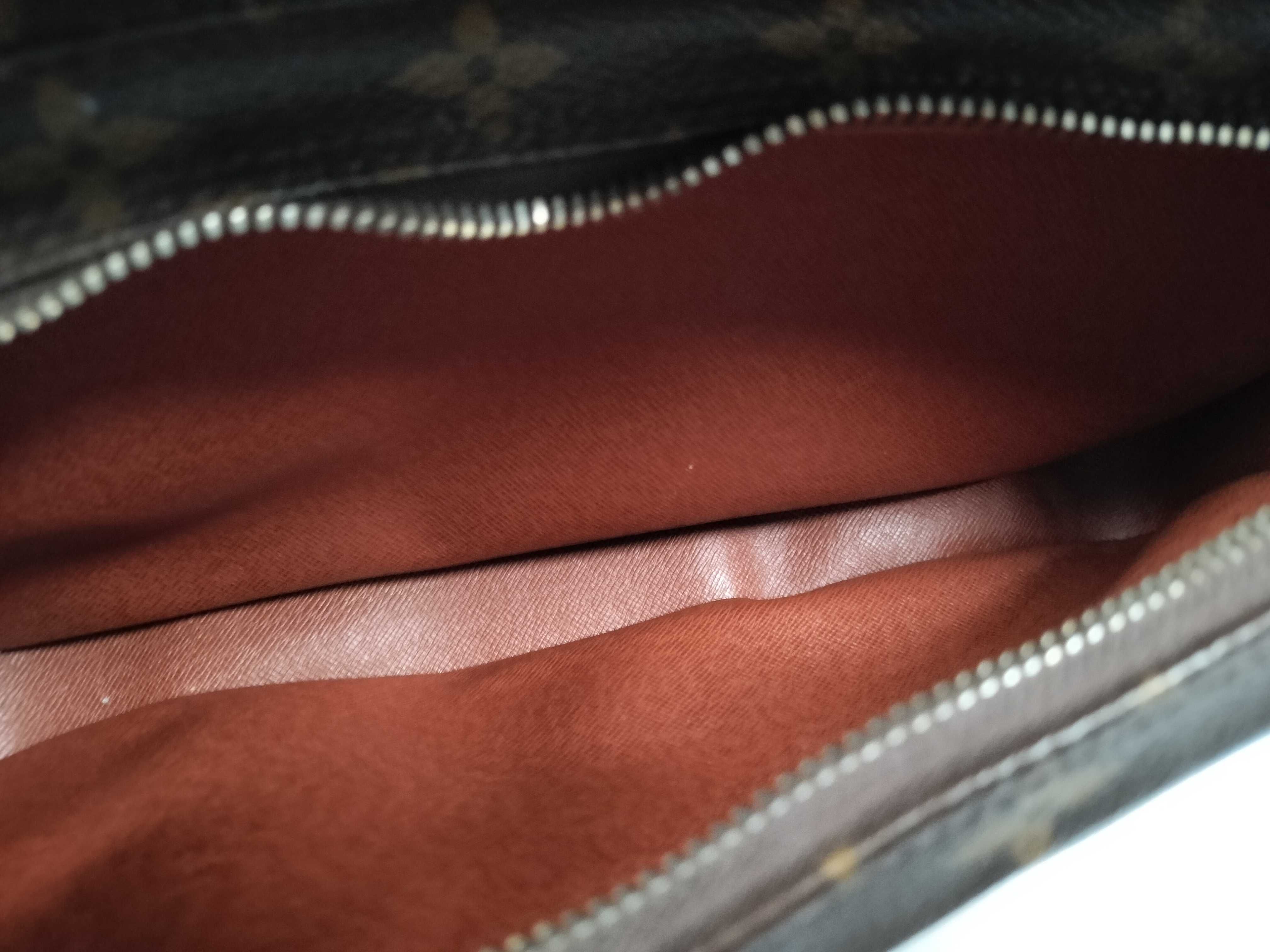 Monogram Louis Vuitton Brown Monogram M45244 Nile Shoulder Bag — view 15