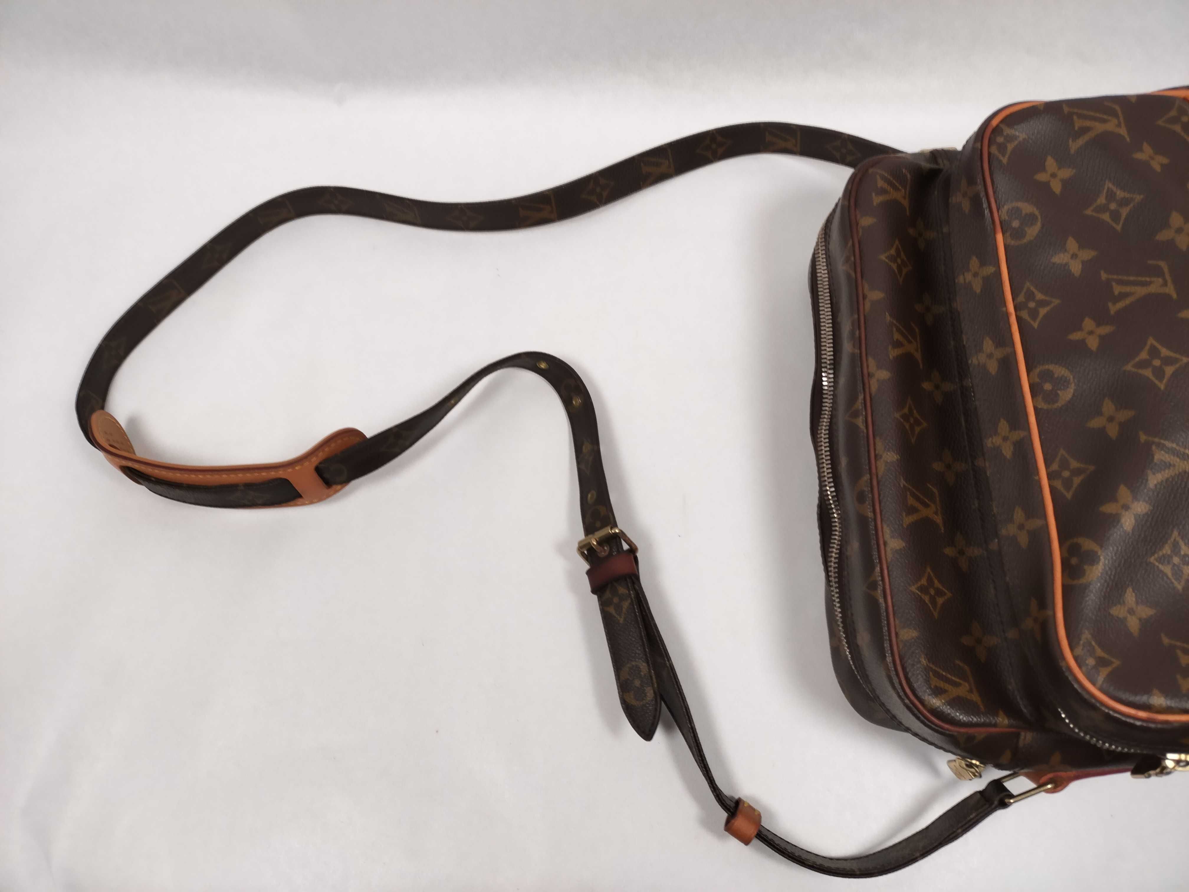 Monogram Louis Vuitton Brown Monogram M45244 Nile Shoulder Bag — view 3