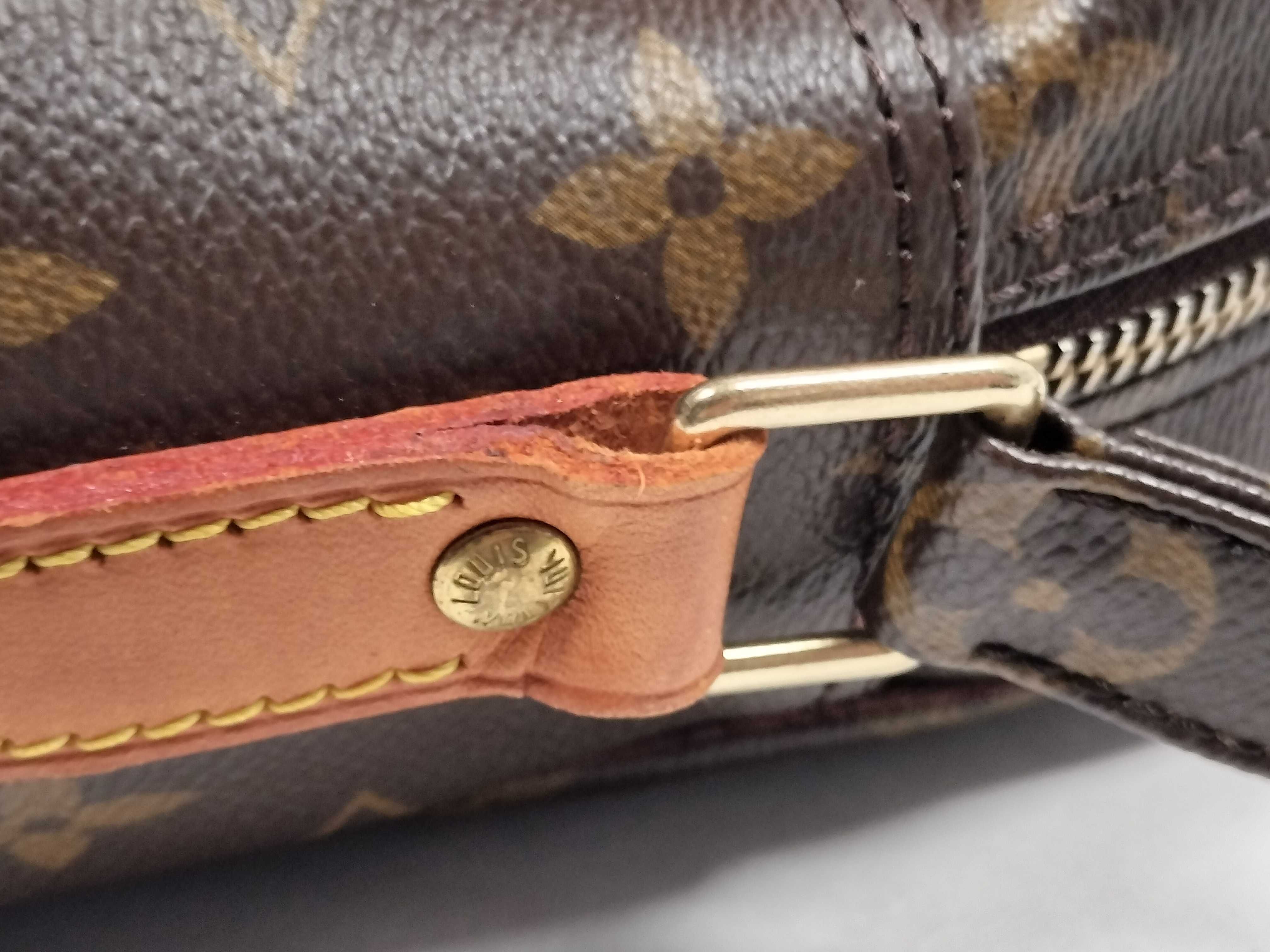 Monogram Louis Vuitton Brown Monogram M45244 Nile Shoulder Bag — view 5