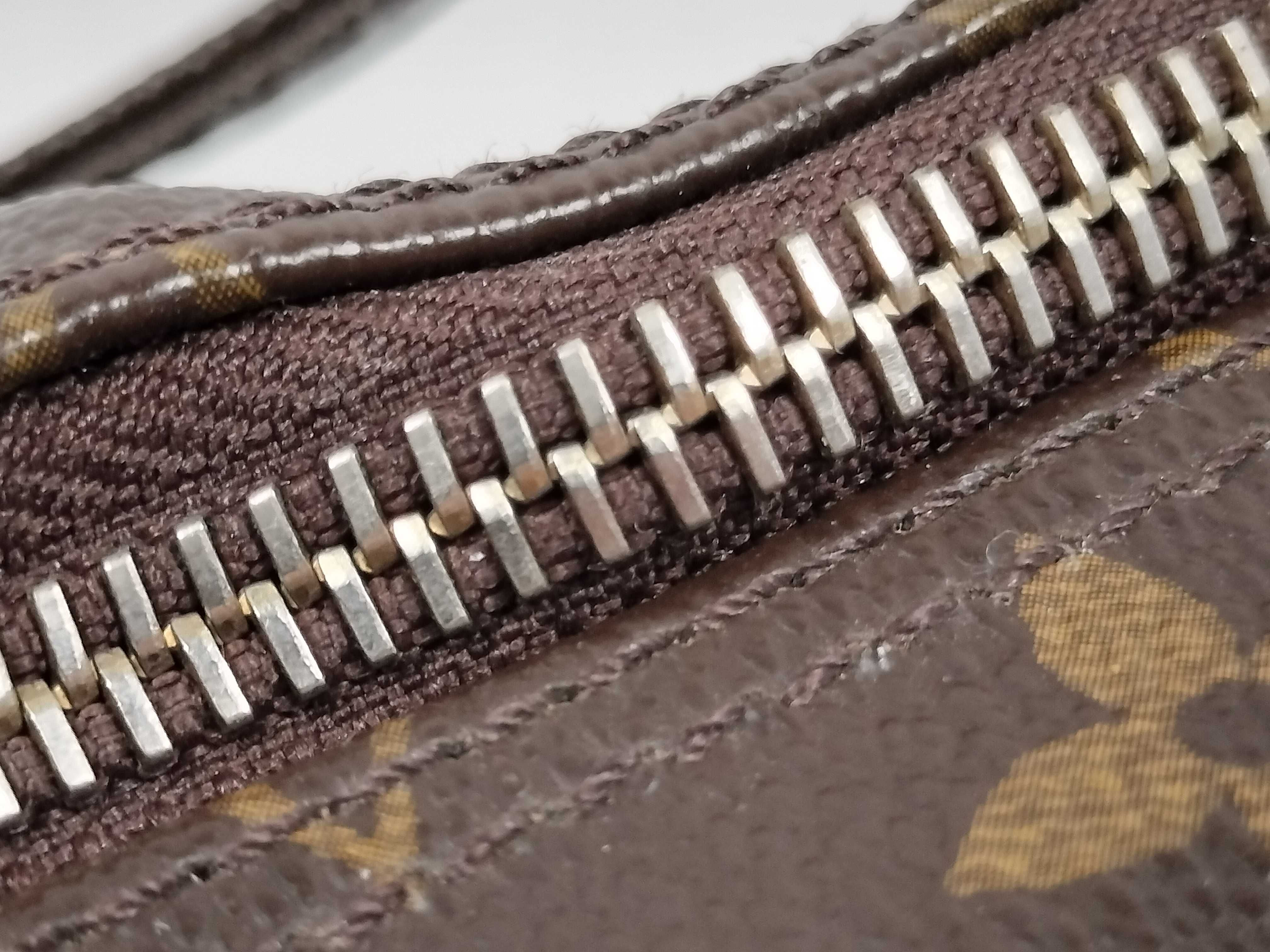 Monogram Louis Vuitton Brown Monogram M45244 Nile Shoulder Bag — view 9