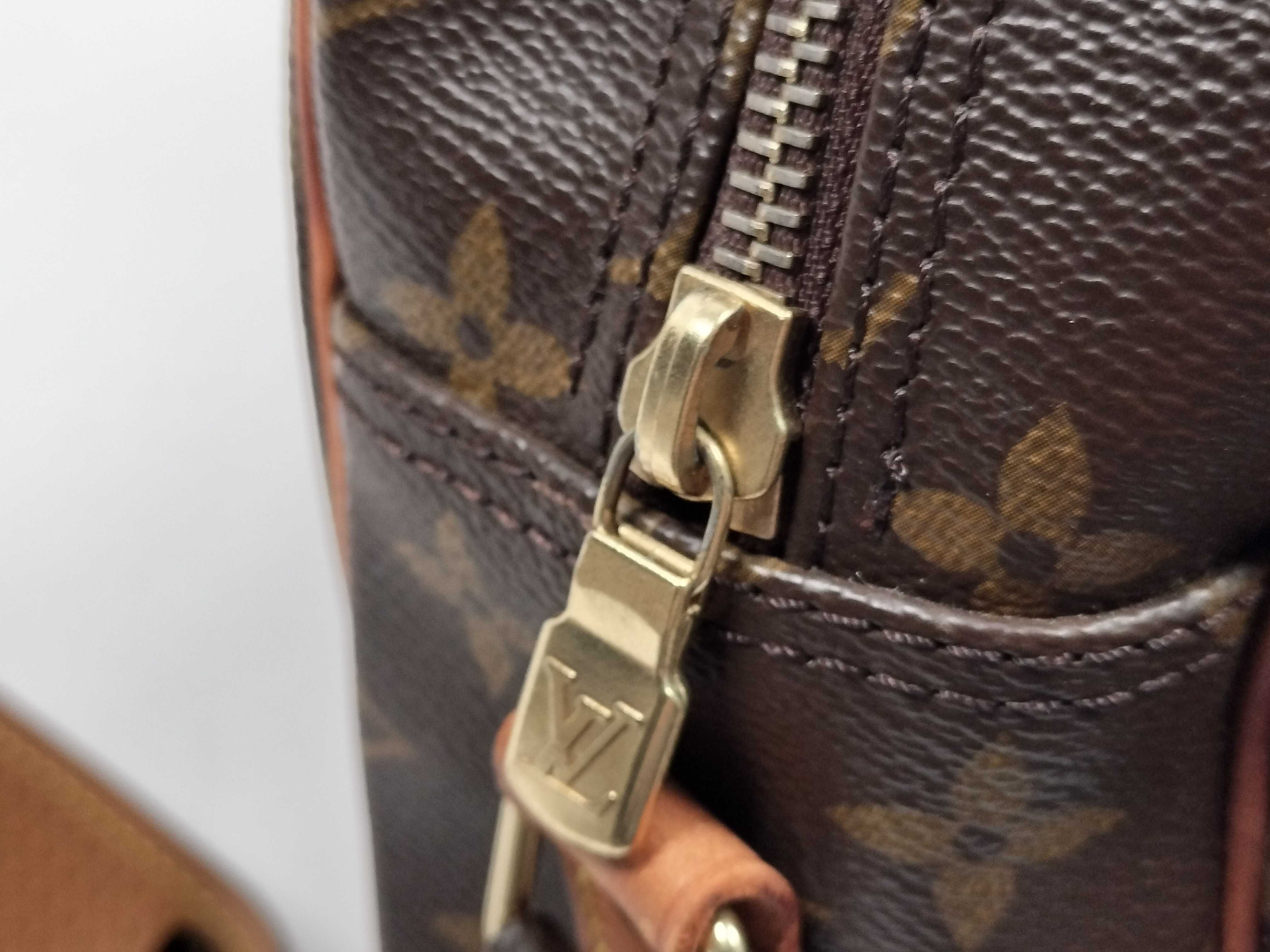 Monogram Louis Vuitton Brown Monogram M45244 Nile Shoulder Bag — view 10