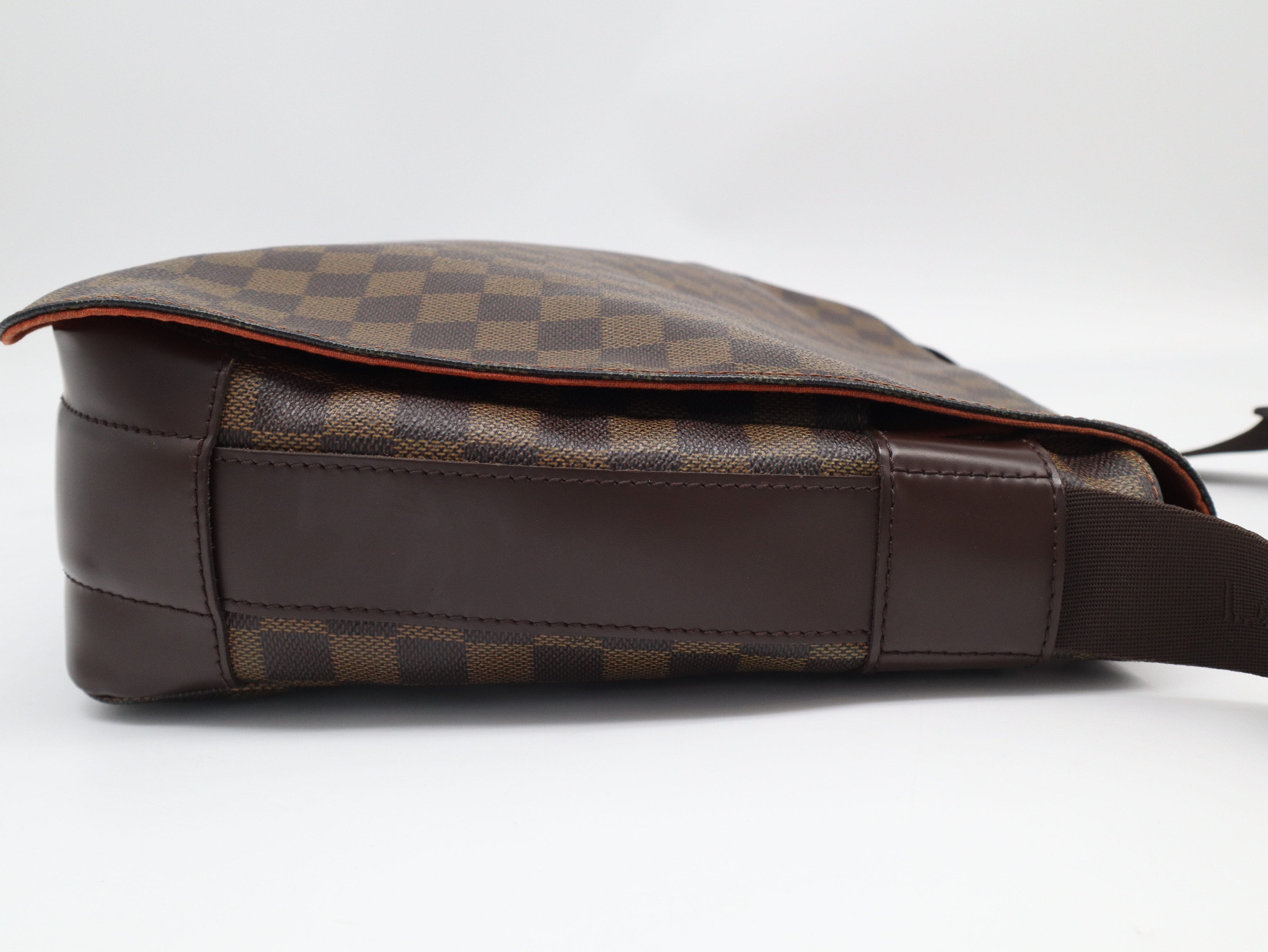 N45258 Damier Bastille Shoulder Bag — view 4