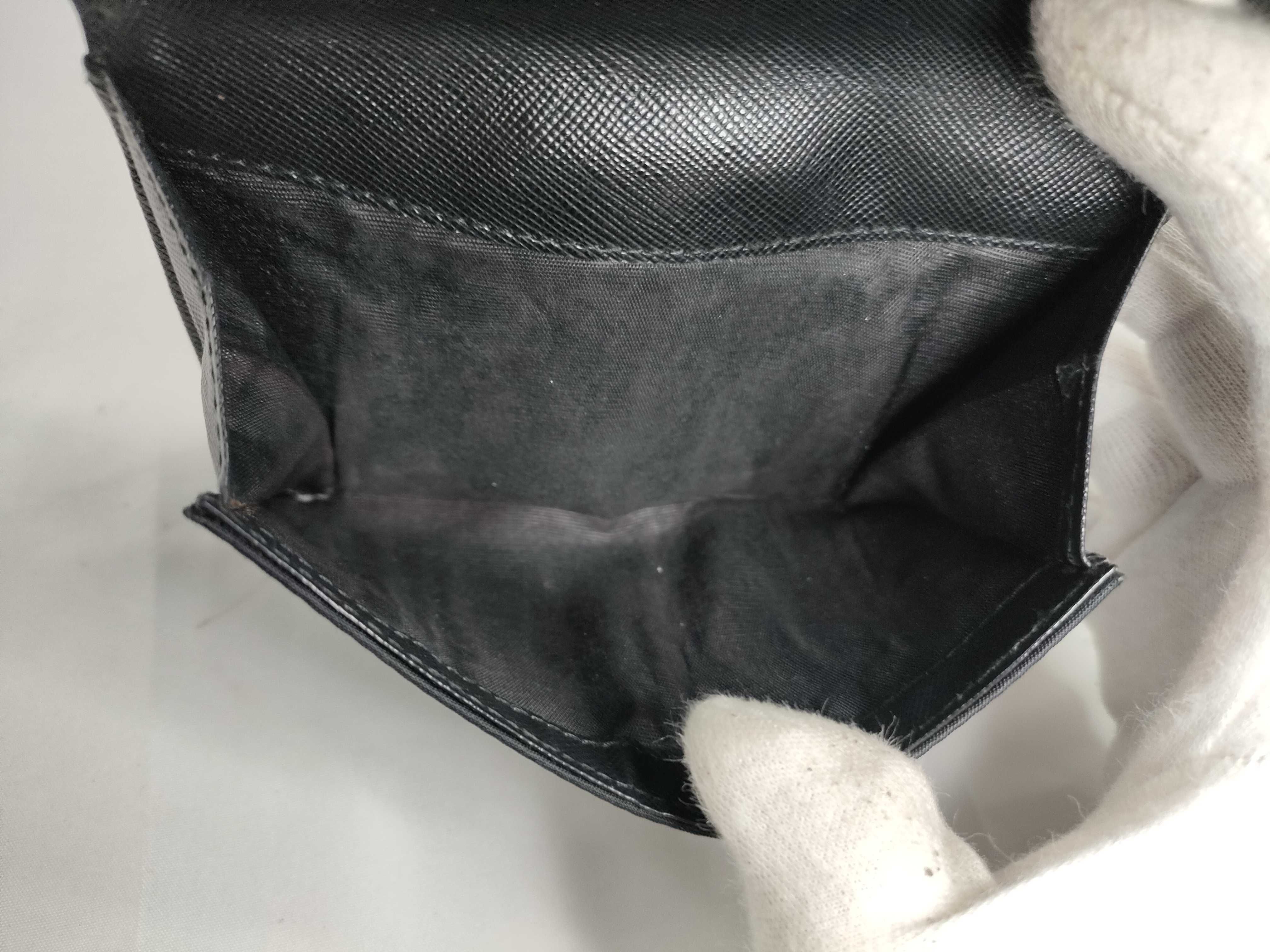 folding wallet with triangle logo, black. — view 12
