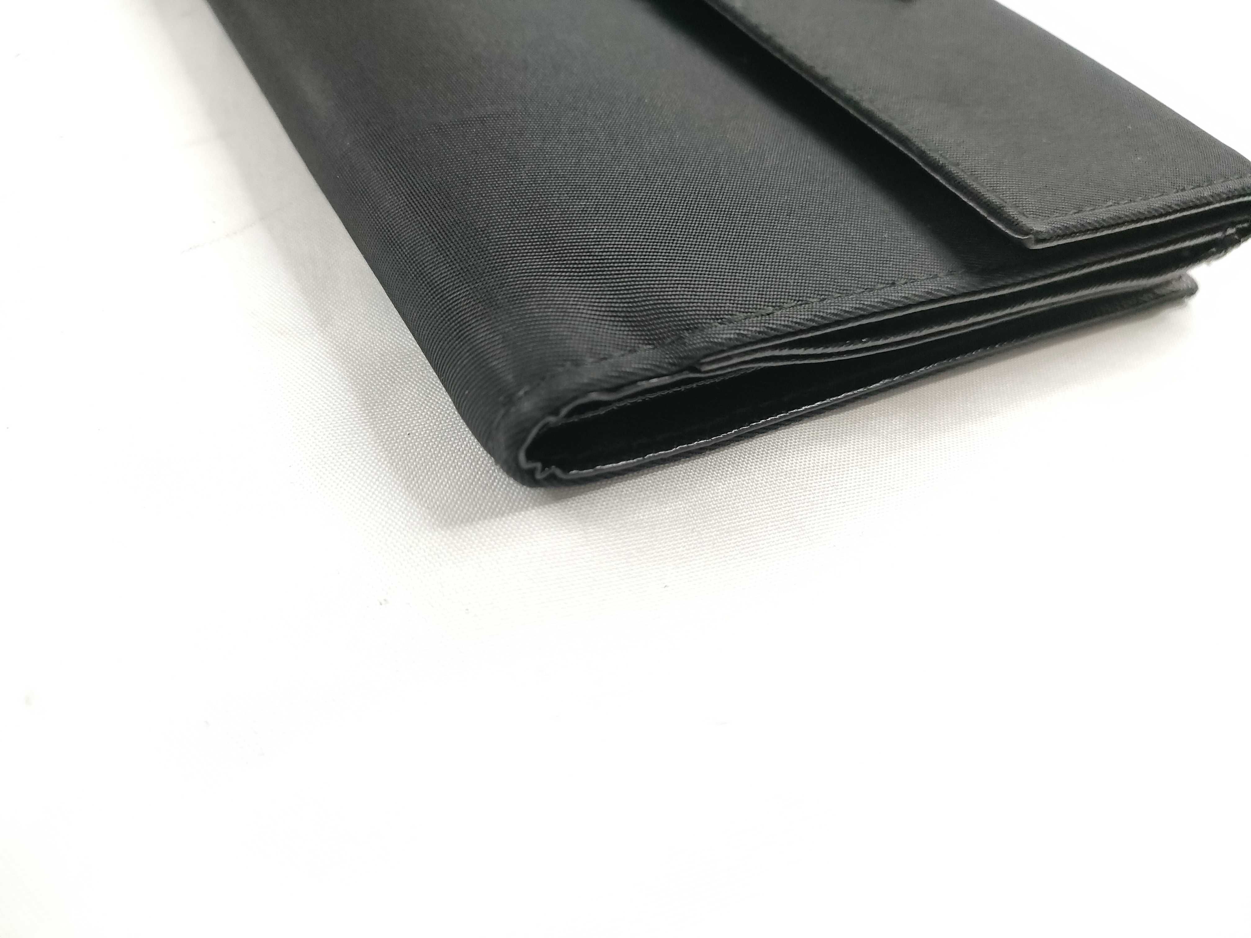 folding wallet with triangle logo, black. — view 3