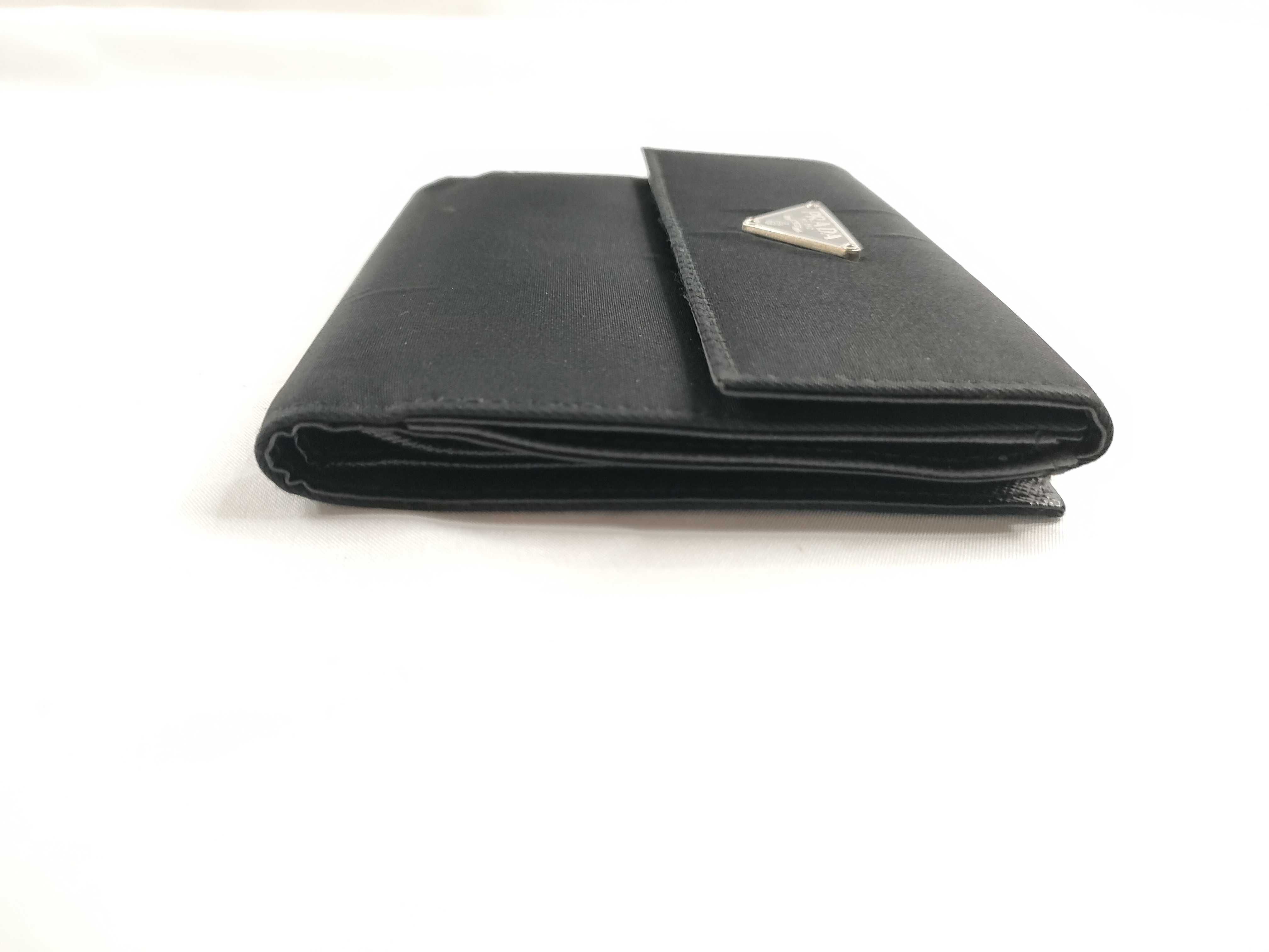 folding wallet with triangle logo, black. — view 7