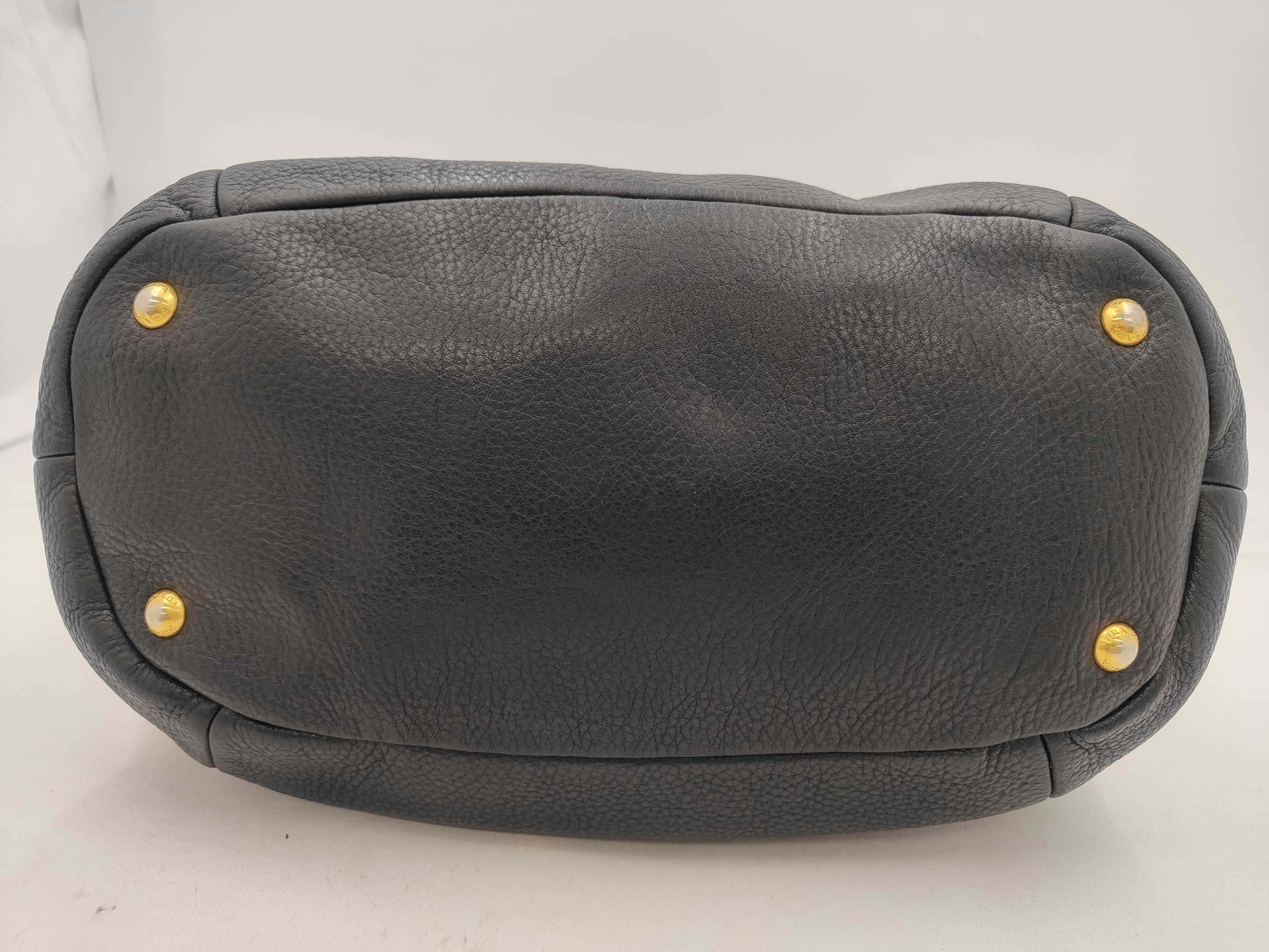 Vitello Daino Tote Shoulder Bag — view 7