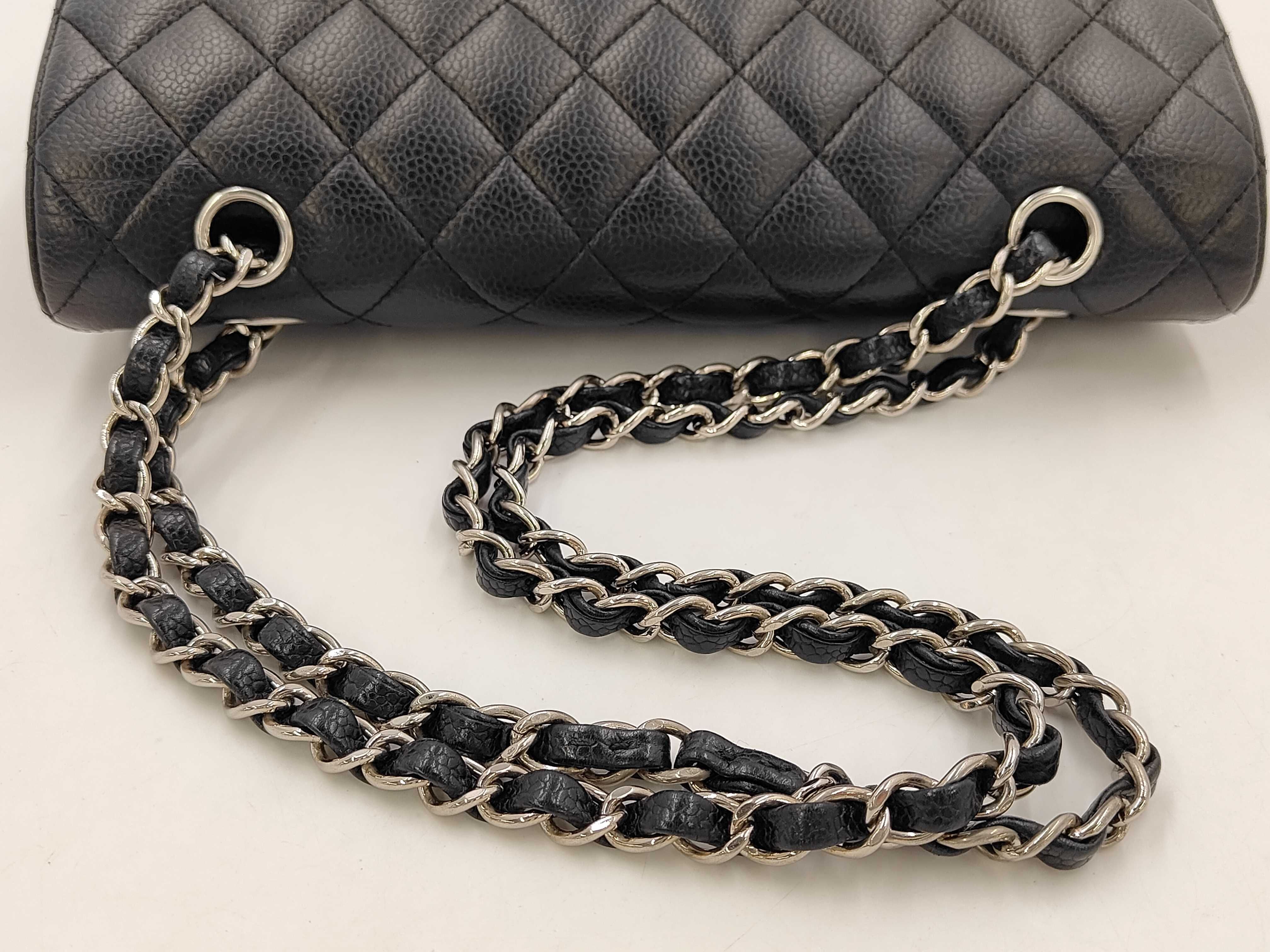 Matelassé 25 Double Flap Chain Shoulder Bag, Caviar Leather, Black Shoulder Bag — view 3
