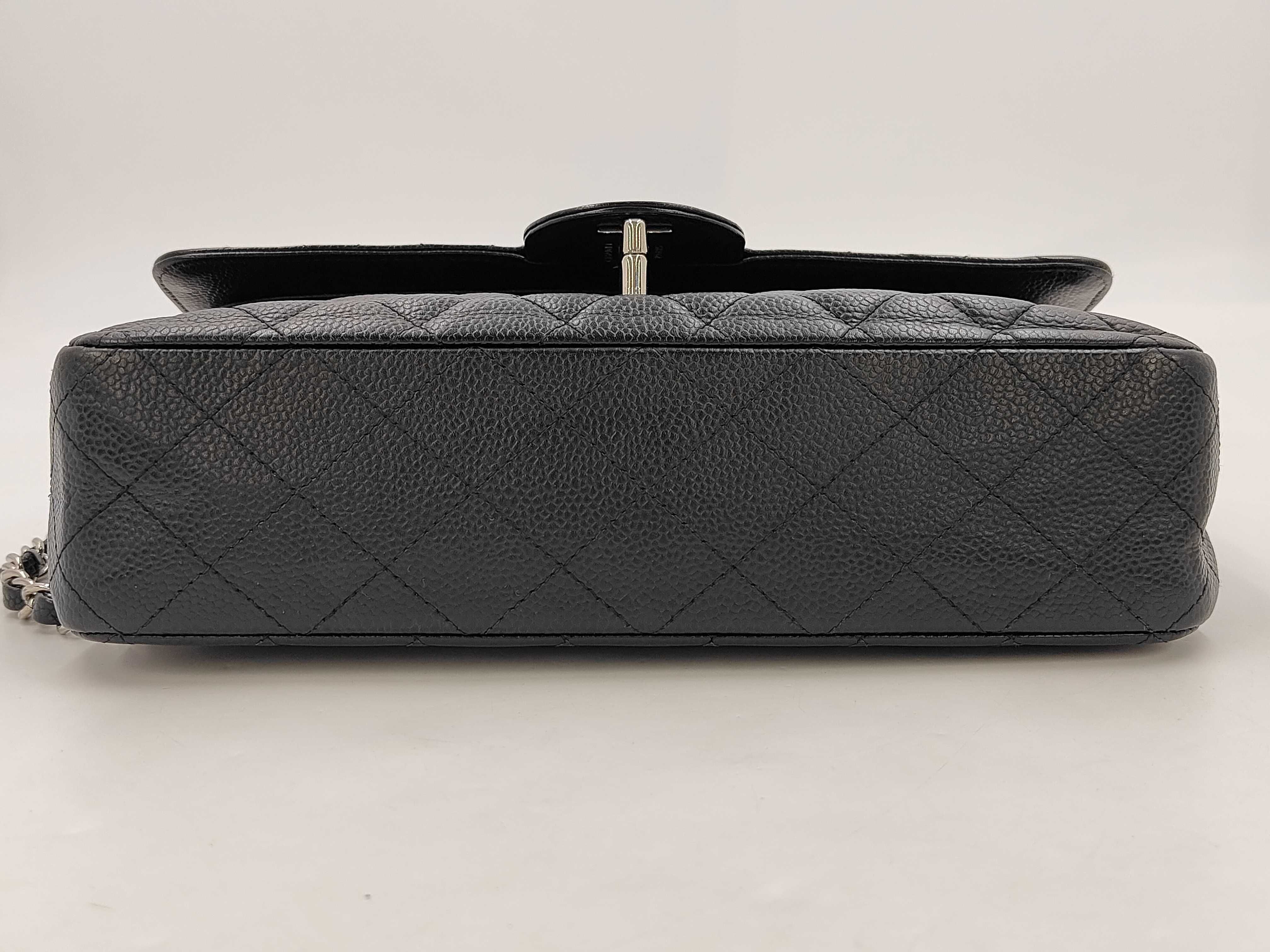Matelassé 25 Double Flap Chain Shoulder Bag, Caviar Leather, Black Shoulder Bag — view 7