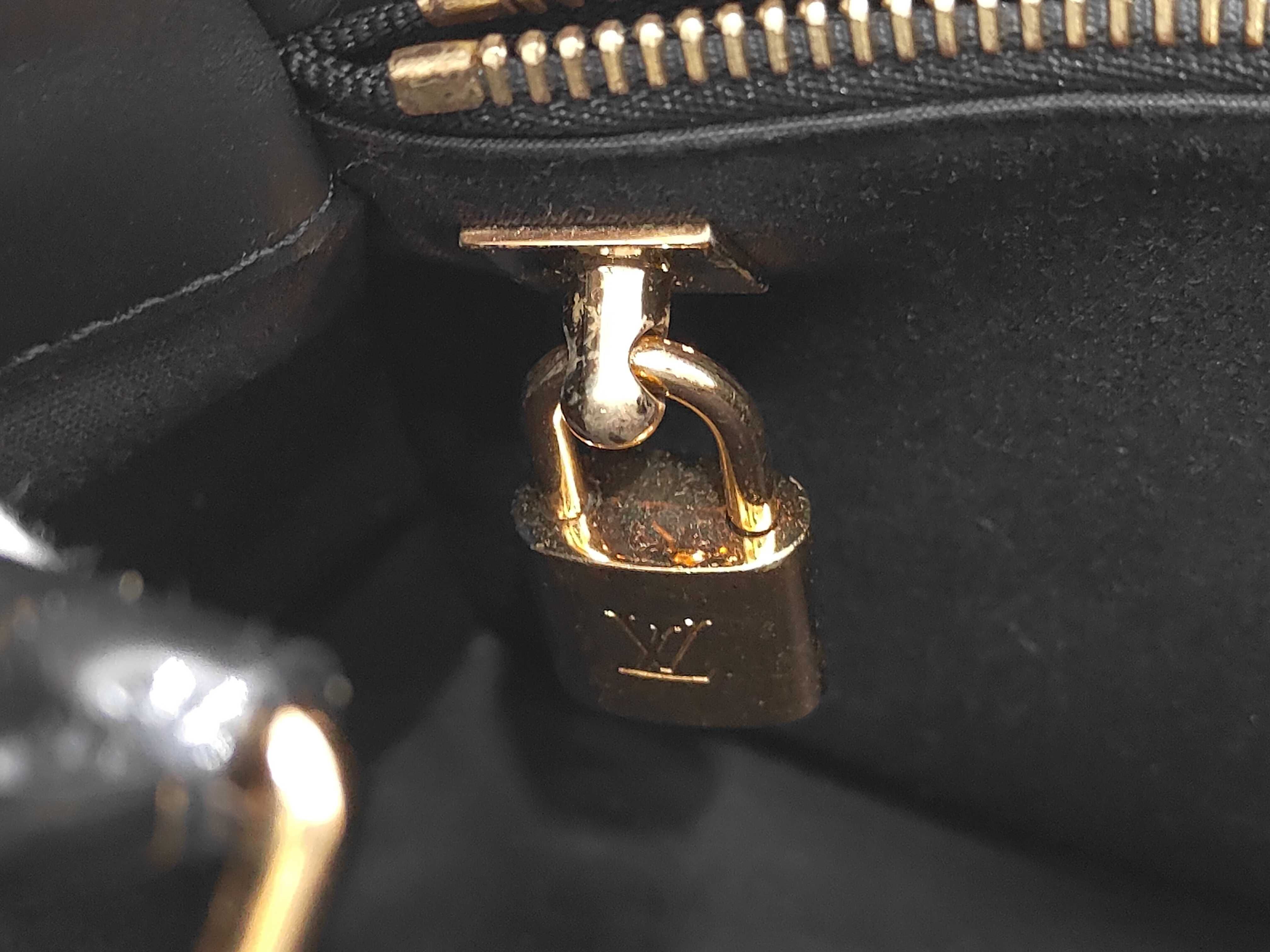Vernis Montaigne Shoulder Bag — view 11