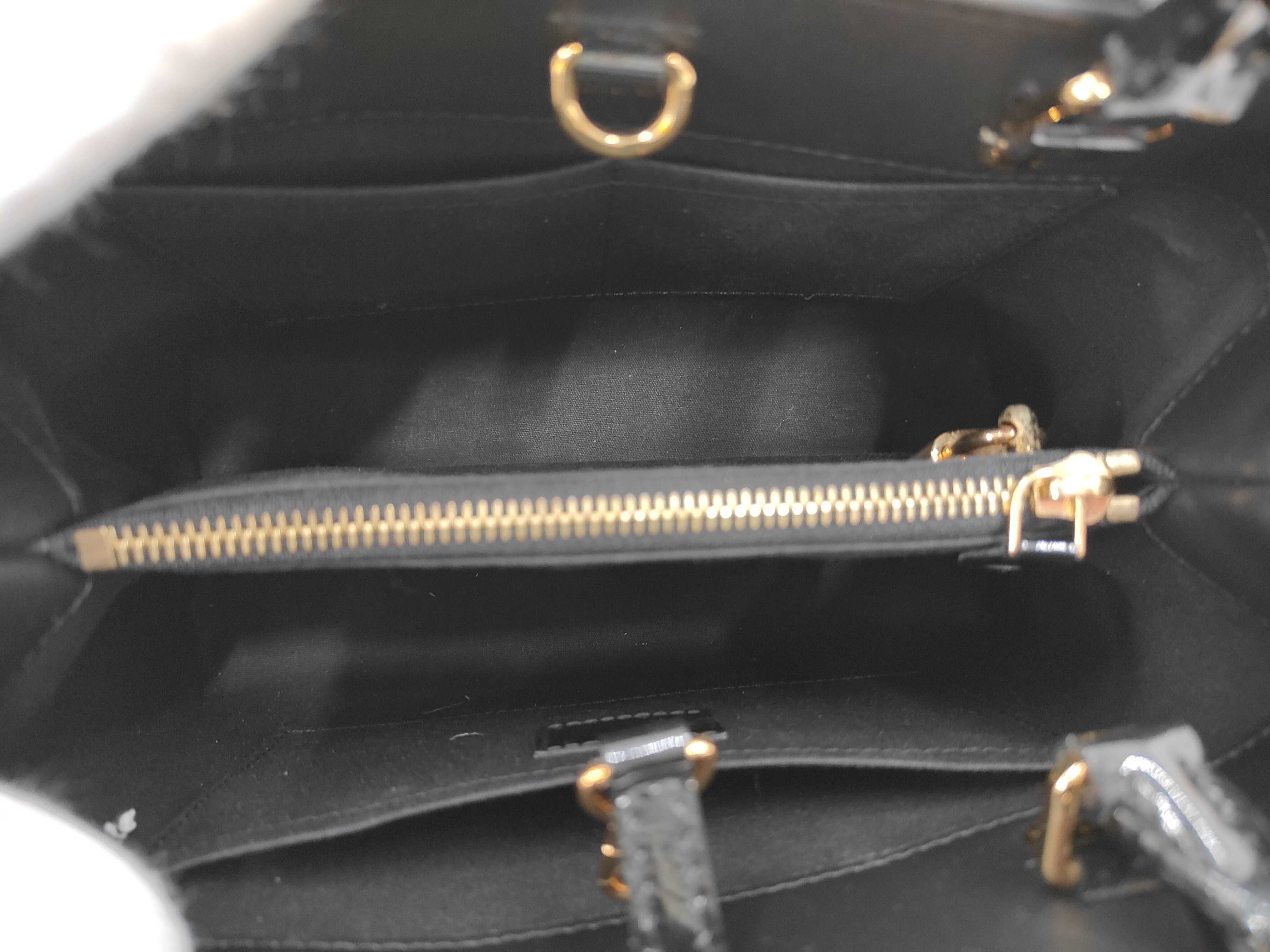 Vernis Montaigne Shoulder Bag — view 9