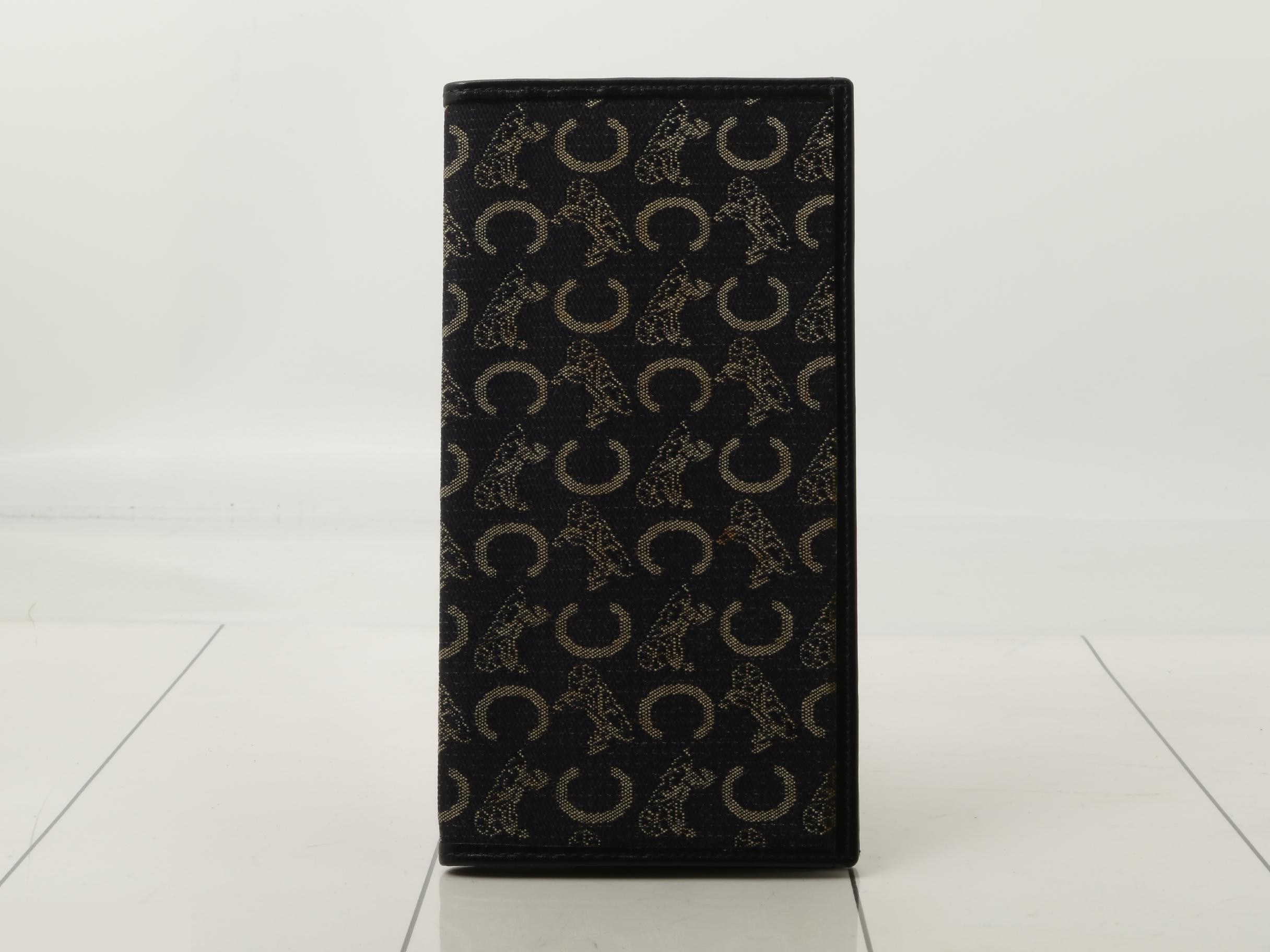 long wallet