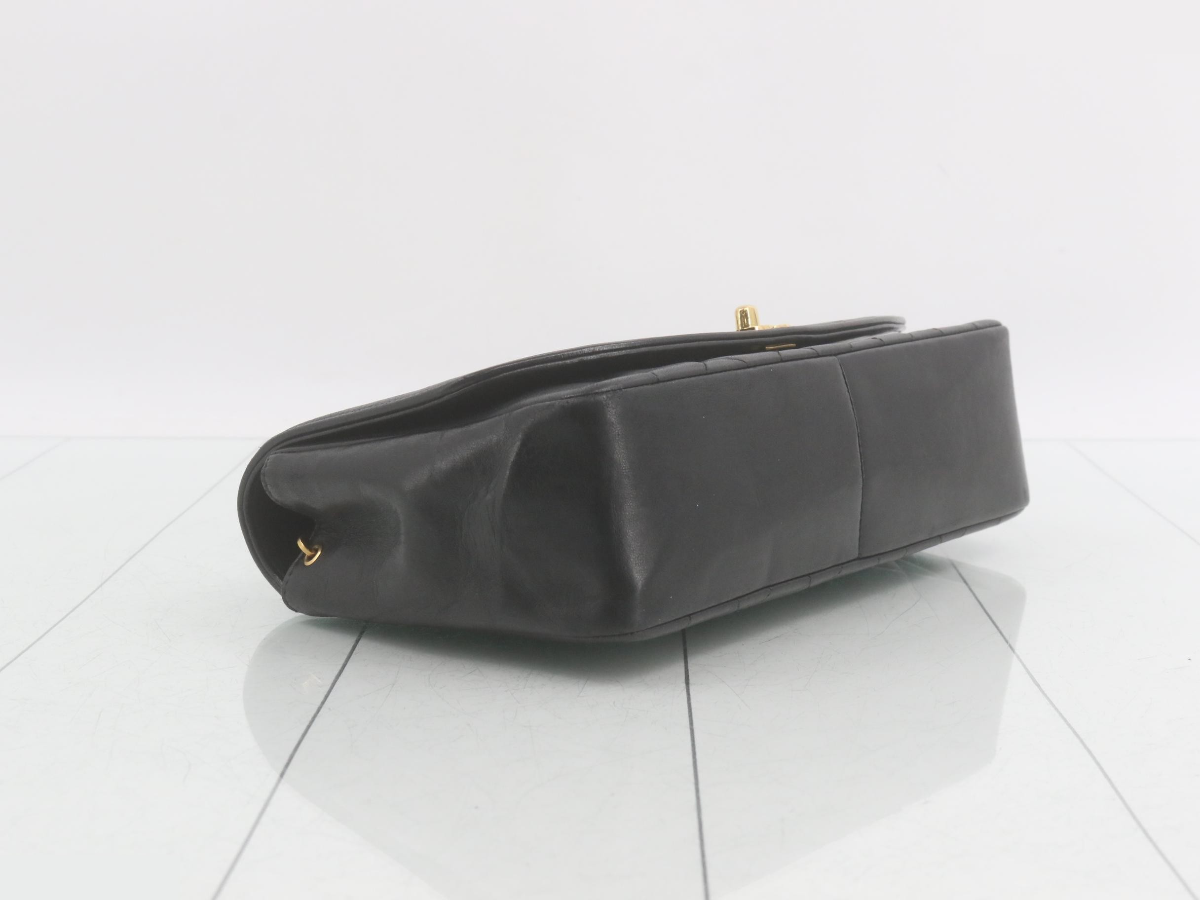 Lamb Diana 25 Shoulder Bag Seal — view 5