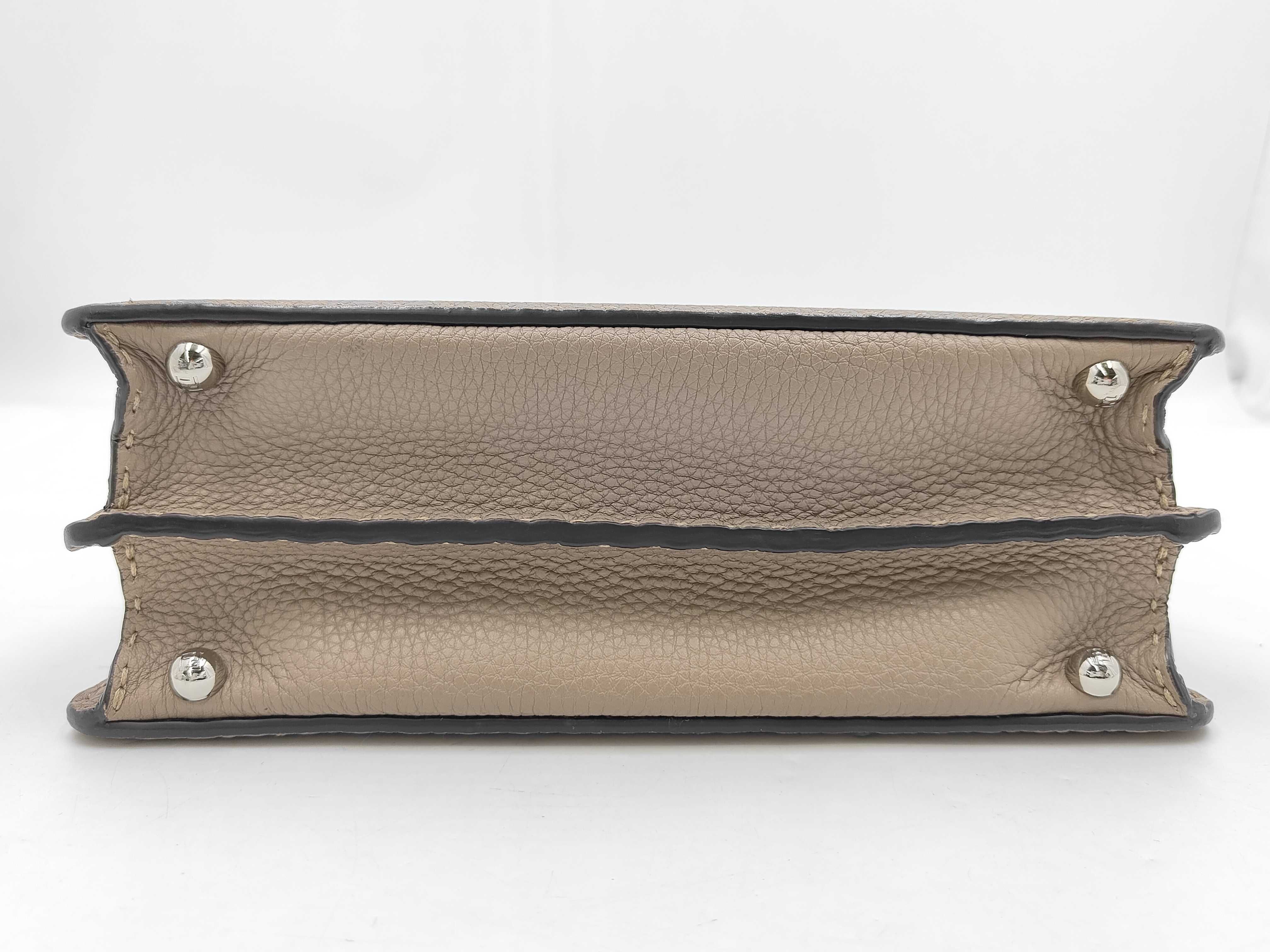 Peekaboo IseeU Selleria Small 8BN327 Greige Handbag — view 7