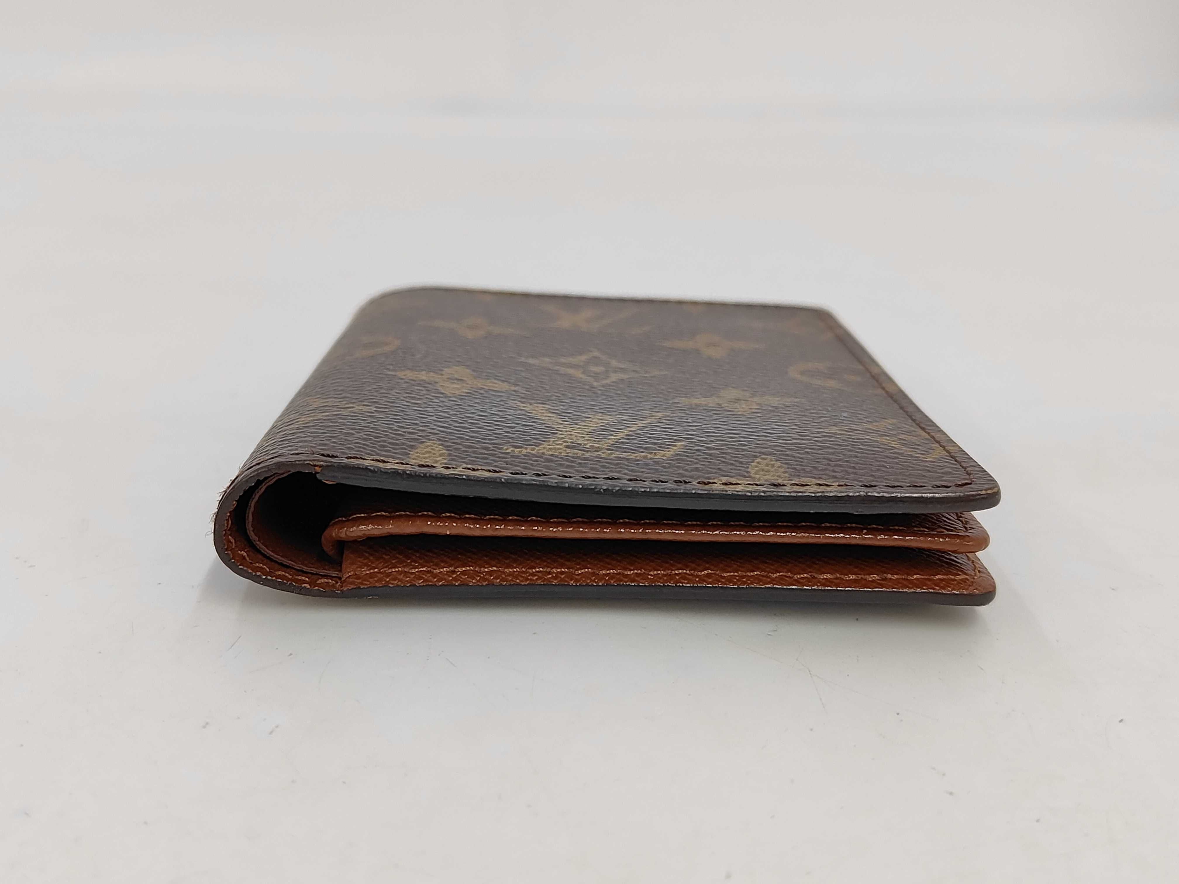 wallet — view 3