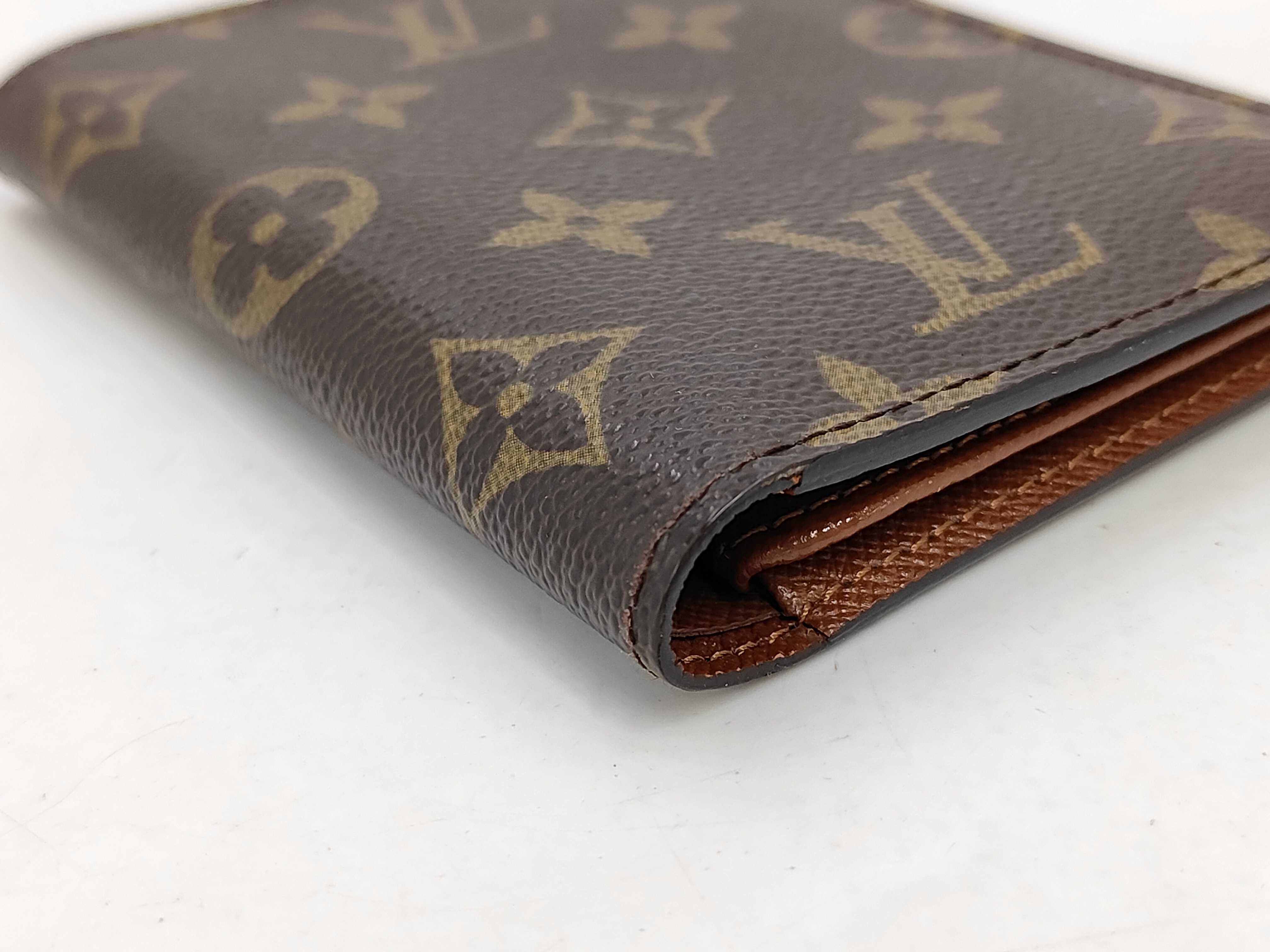 wallet — view 4