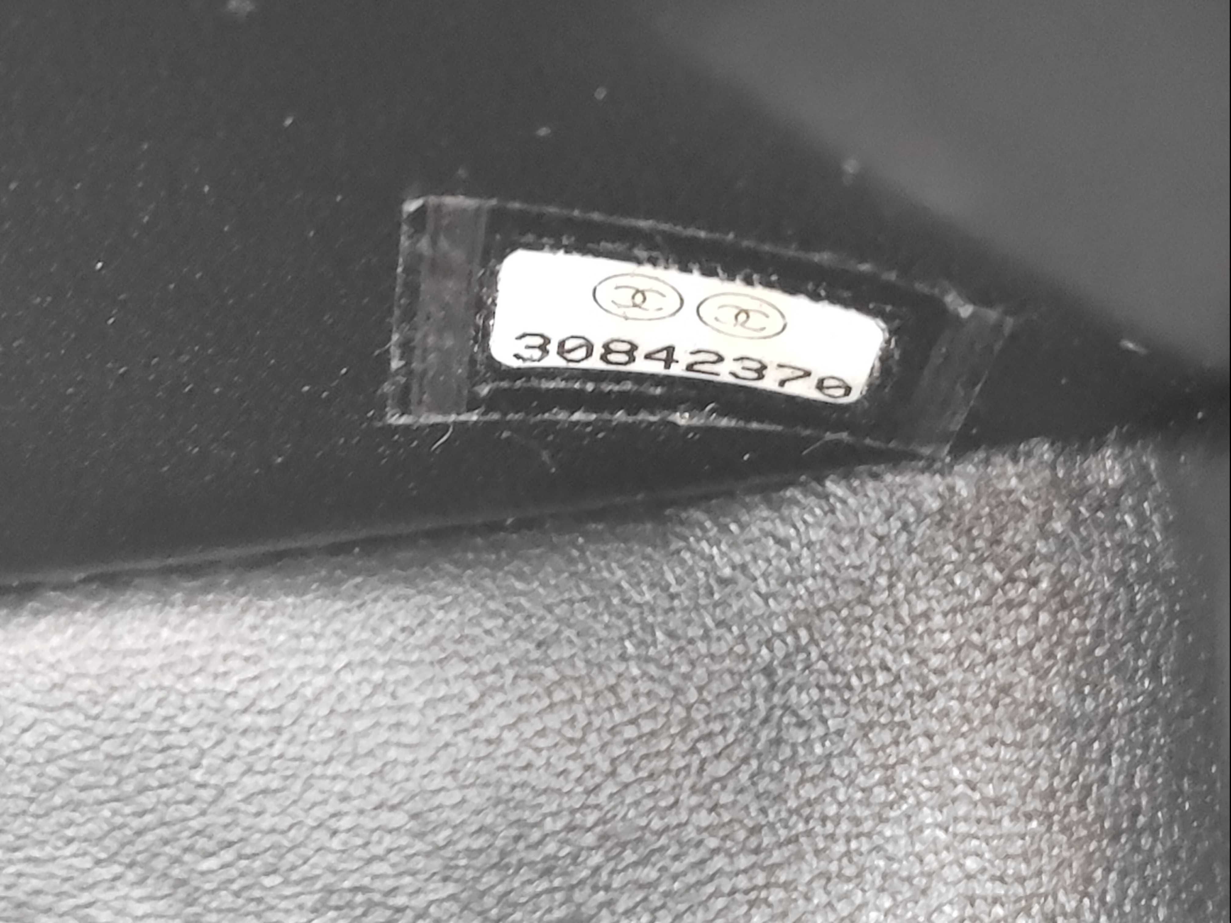 Matelassé 25 Double Flap Black Chain Shoulder Bag — view 12