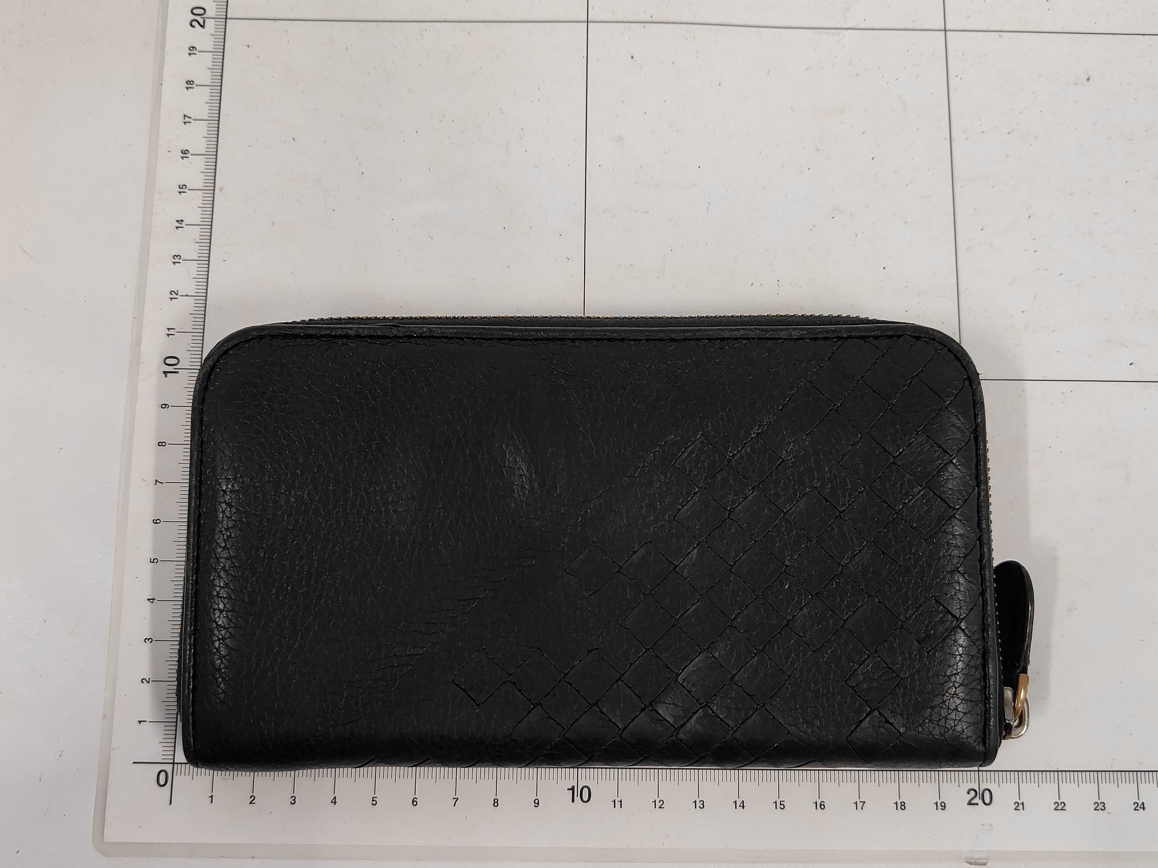 wallet — view 2