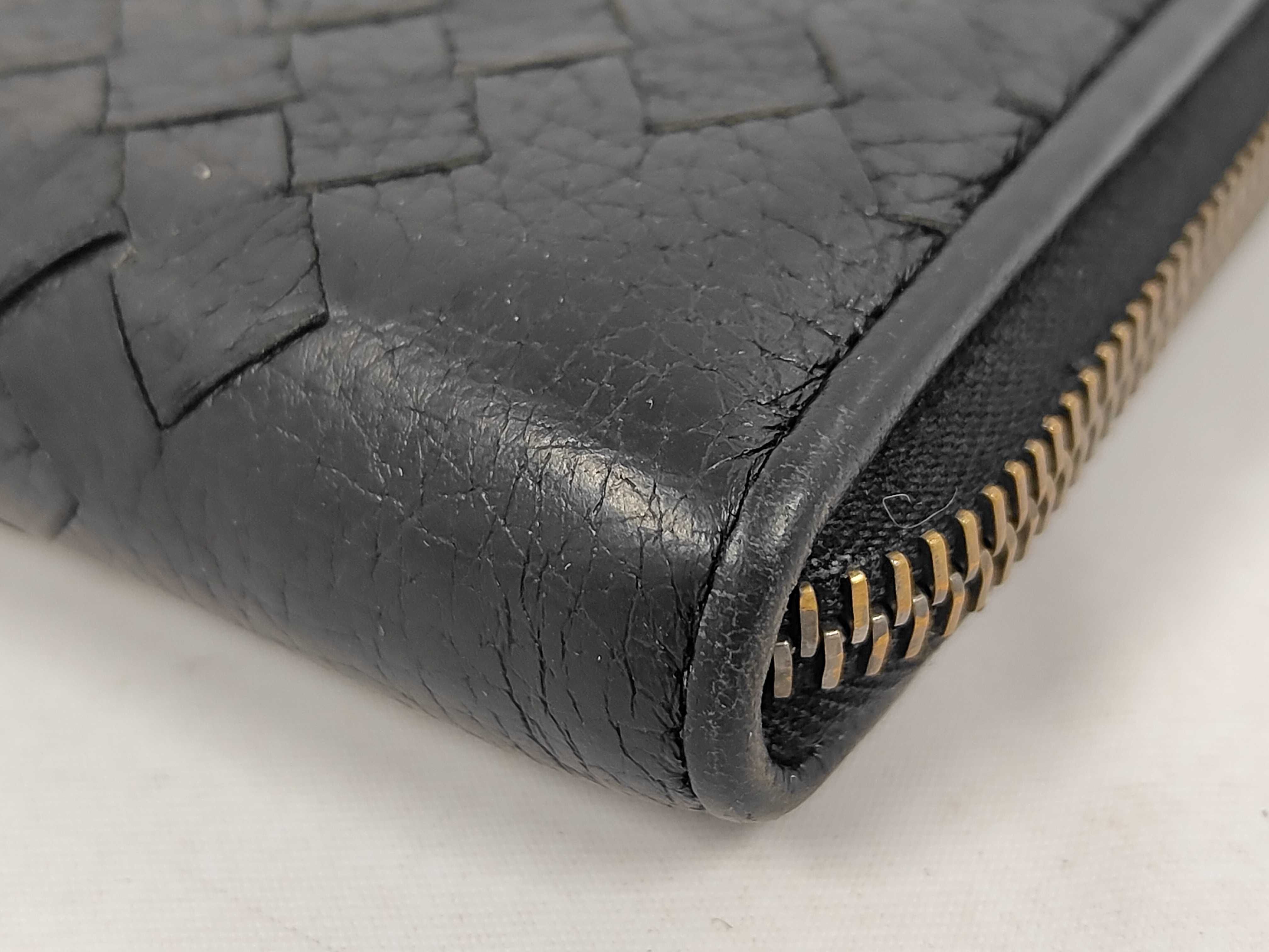 wallet — view 3