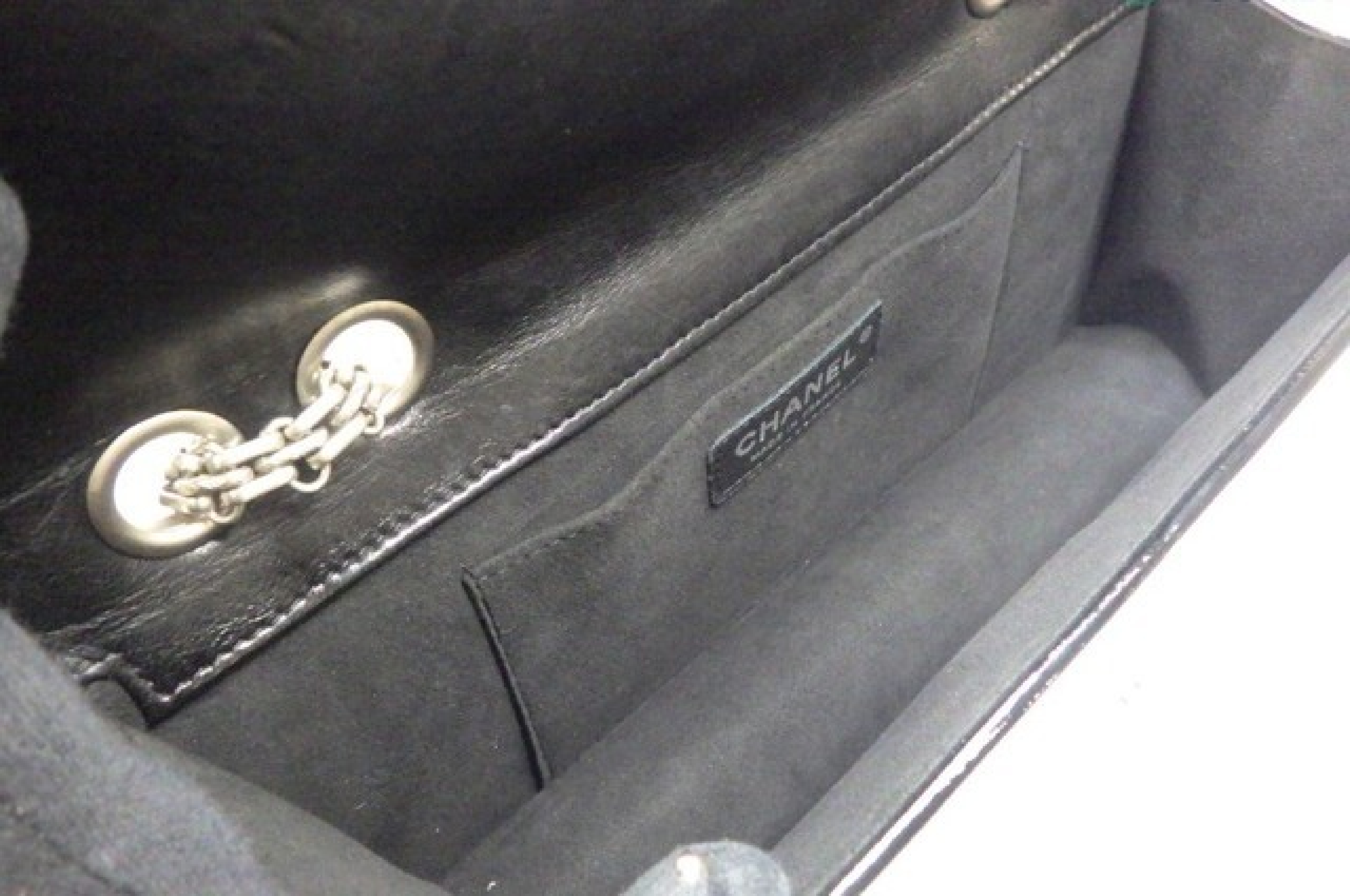 2.55 Patent Leather Shoulder Bag (Serial Number ) — view 9