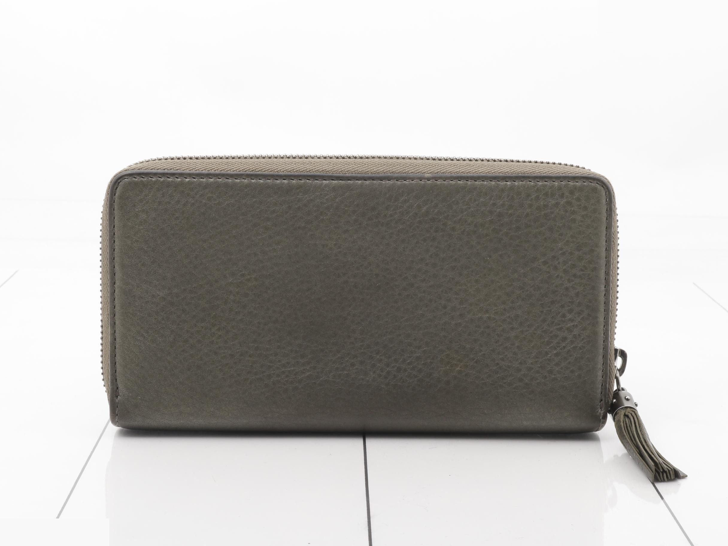 round zipper wallet — view 2