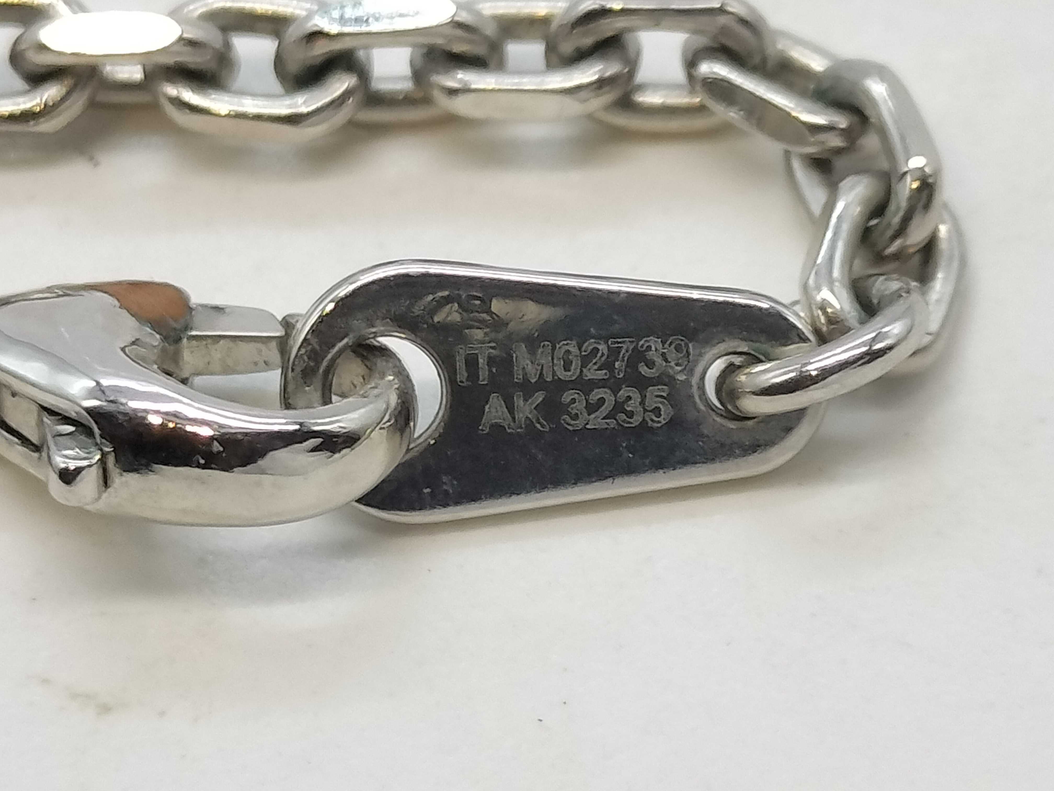 LV Yours M02739 Necklace — view 4