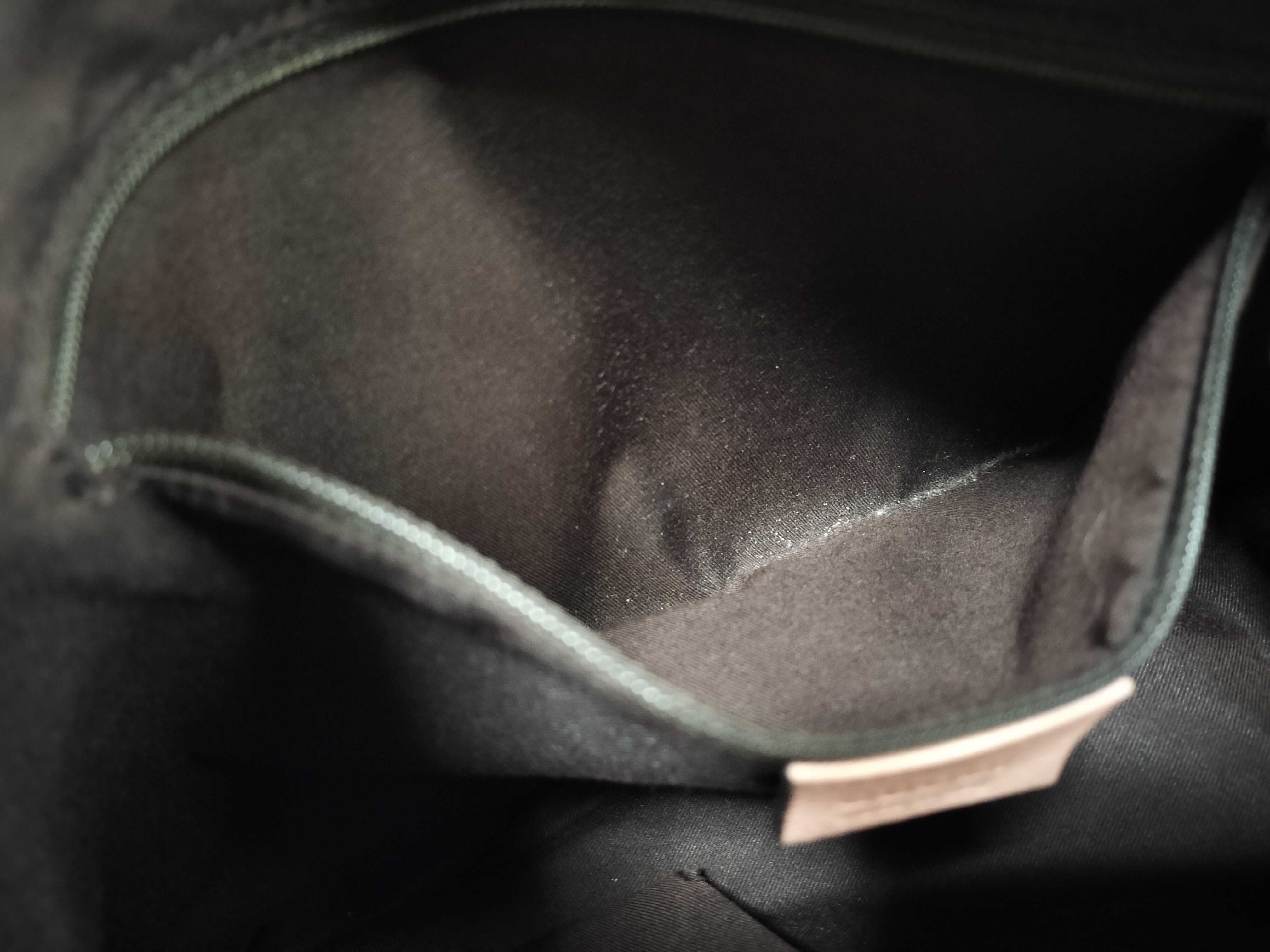 GG Canvas Gucci Bag Shoulder Bag — view 11