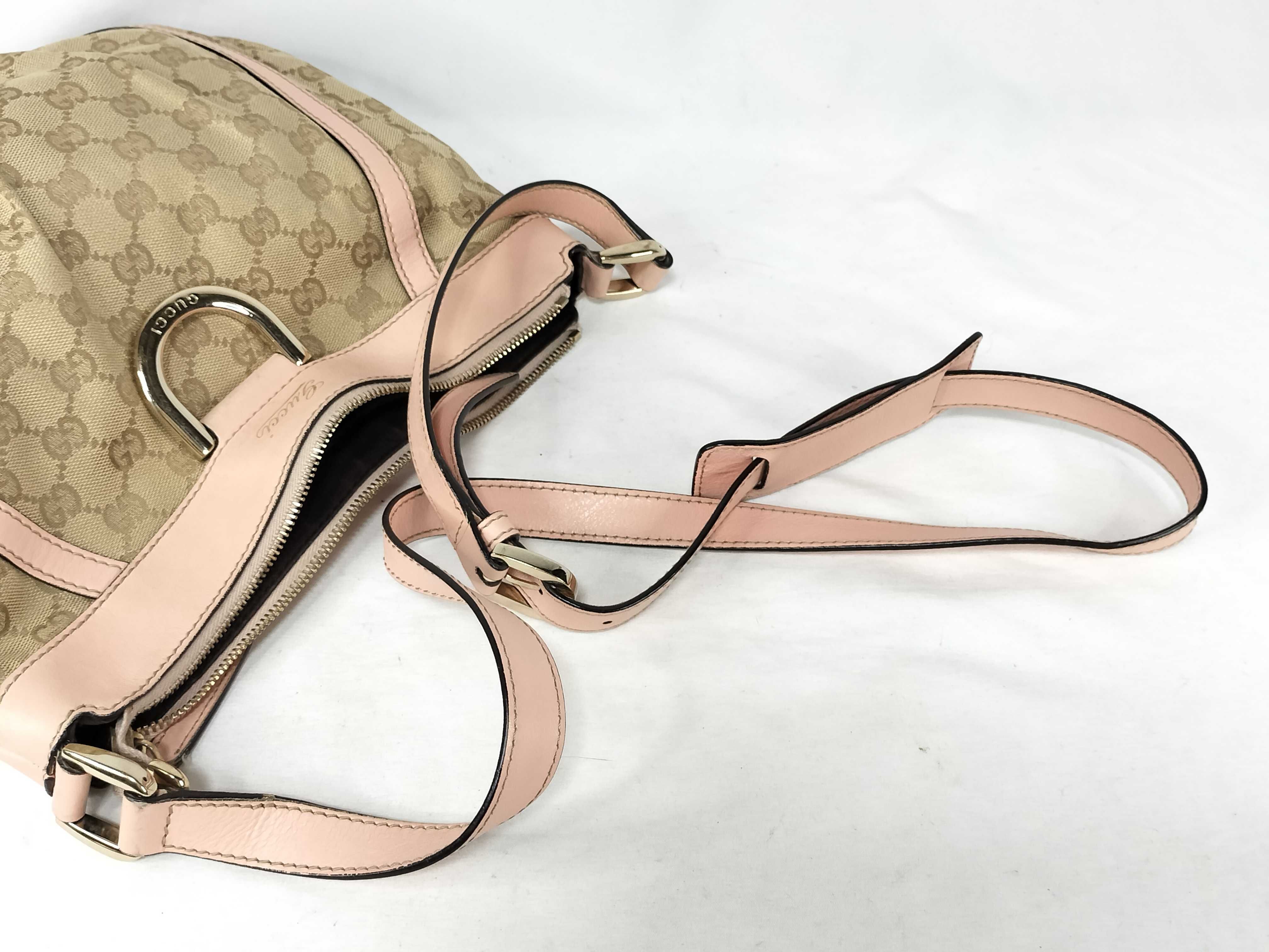 GG Canvas Gucci Bag Shoulder Bag — view 3
