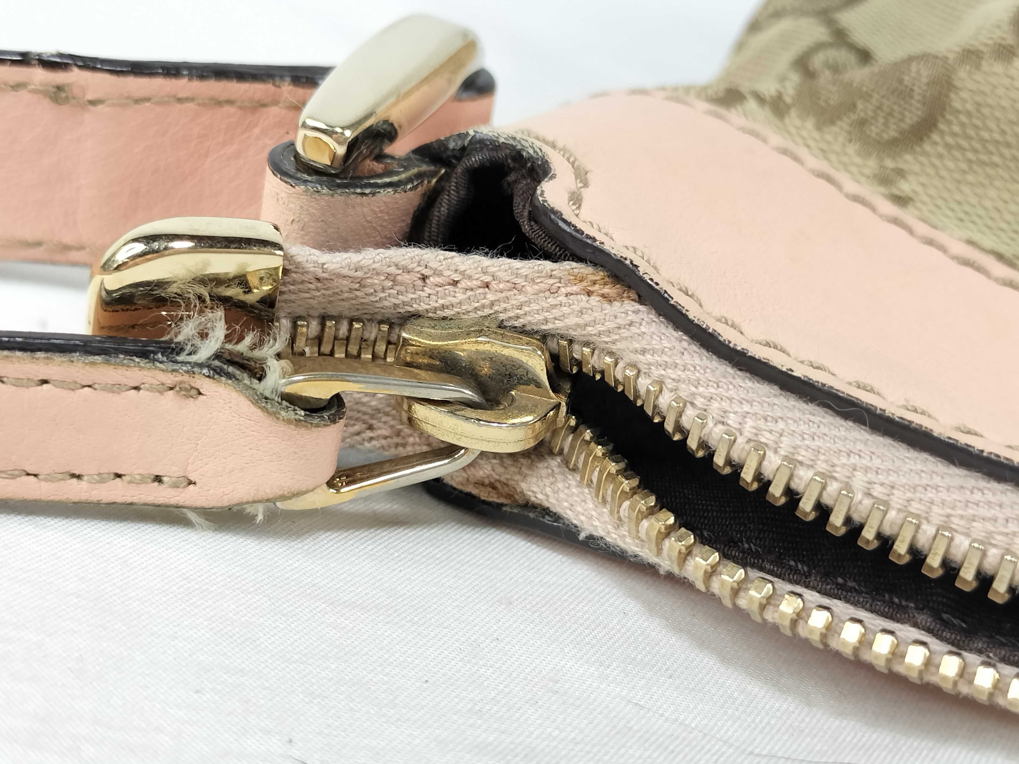 GG Canvas Gucci Bag Shoulder Bag — view 6