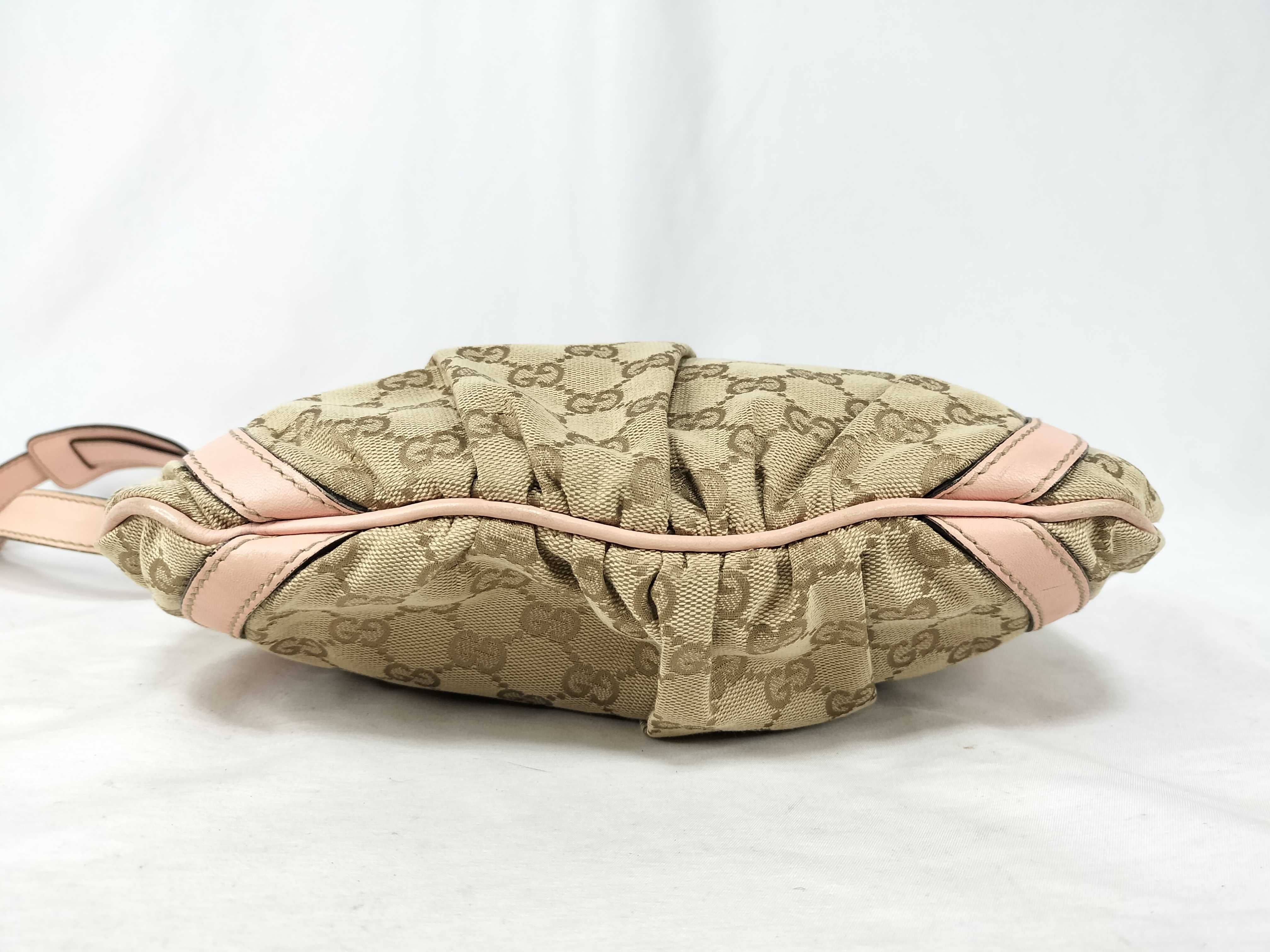GG Canvas Gucci Bag Shoulder Bag — view 8