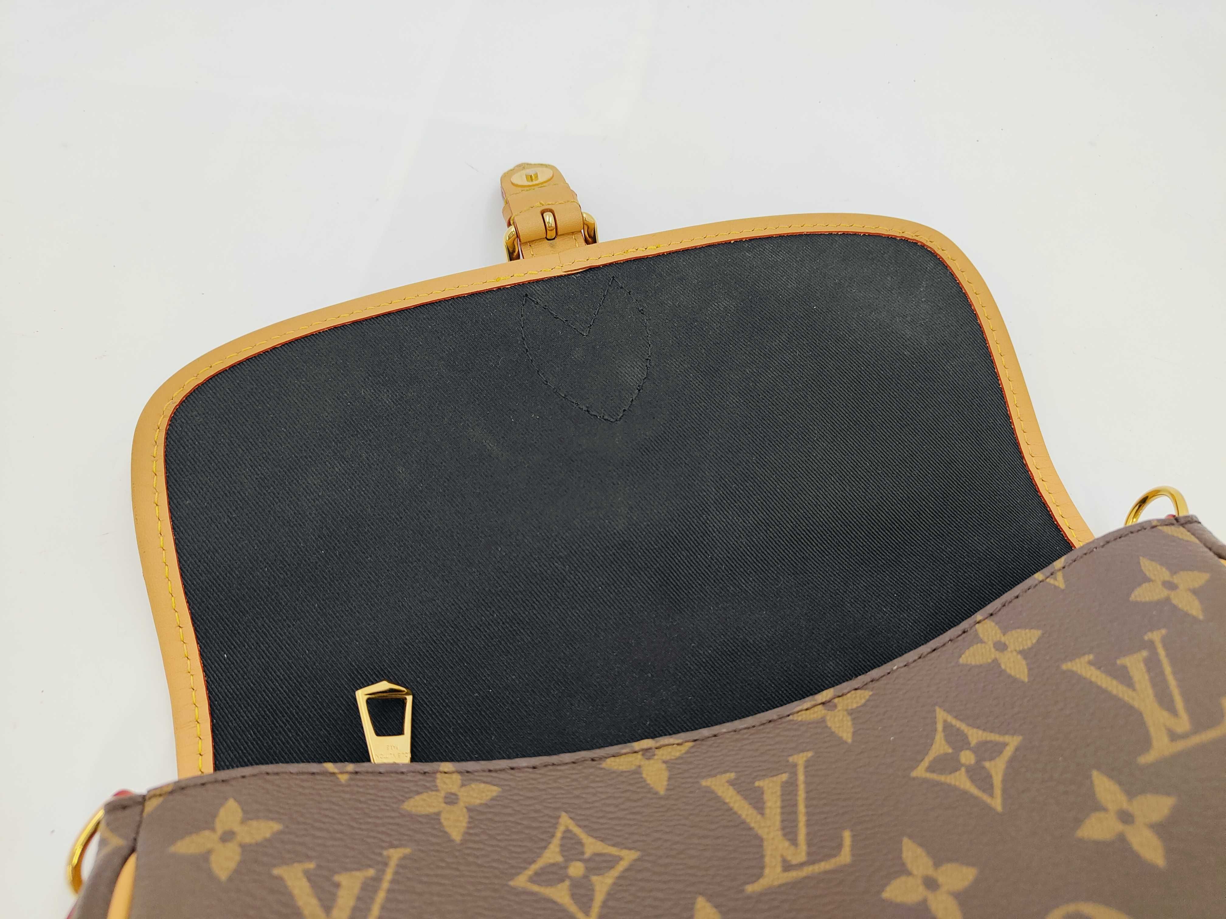 shoulder bag — view 5