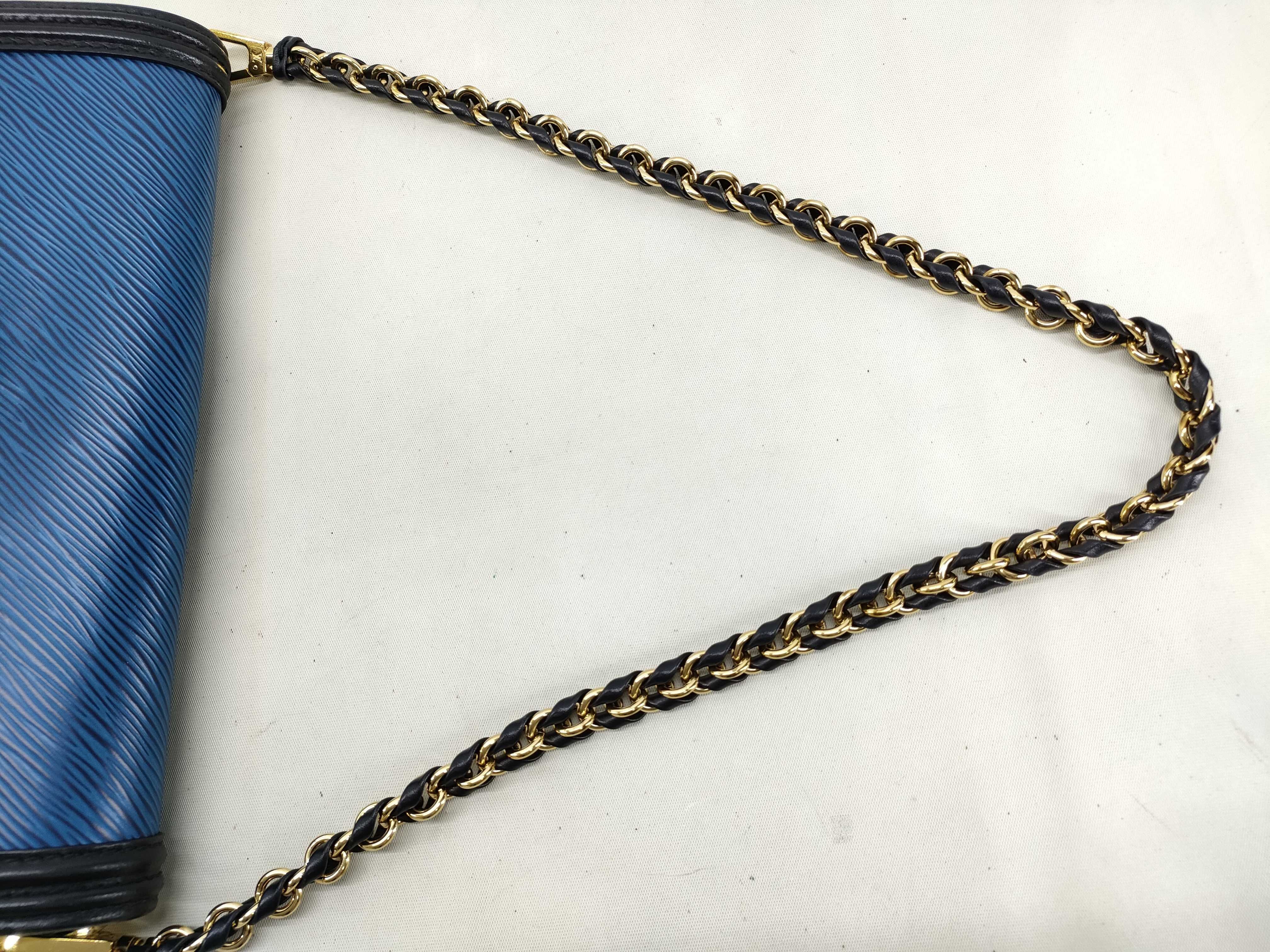 Epi Leather Dauphine MM RFID Shoulder Bag — view 5