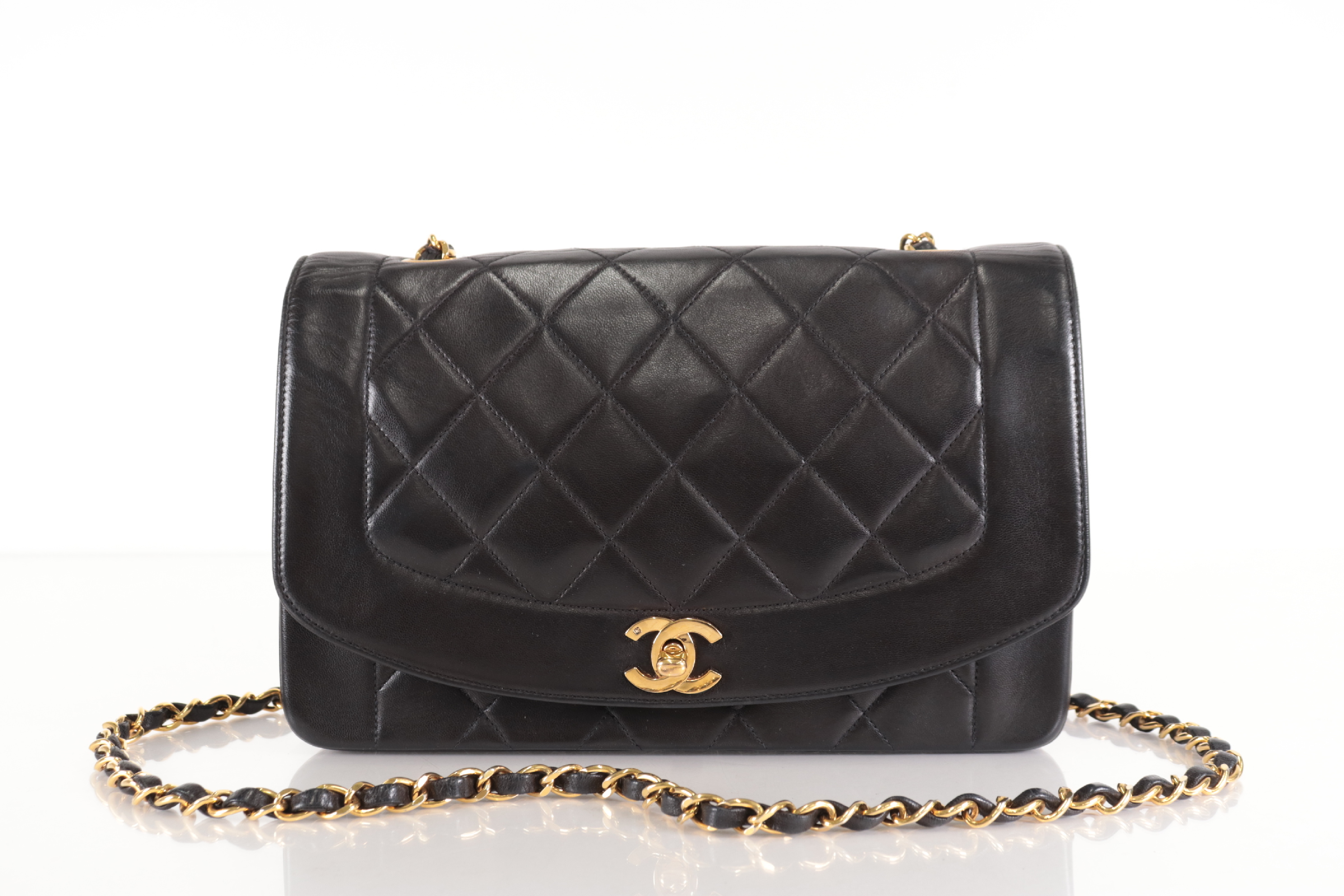 Diana 25 Lambskin Shoulder Bag (Serial No. 2) — view 2