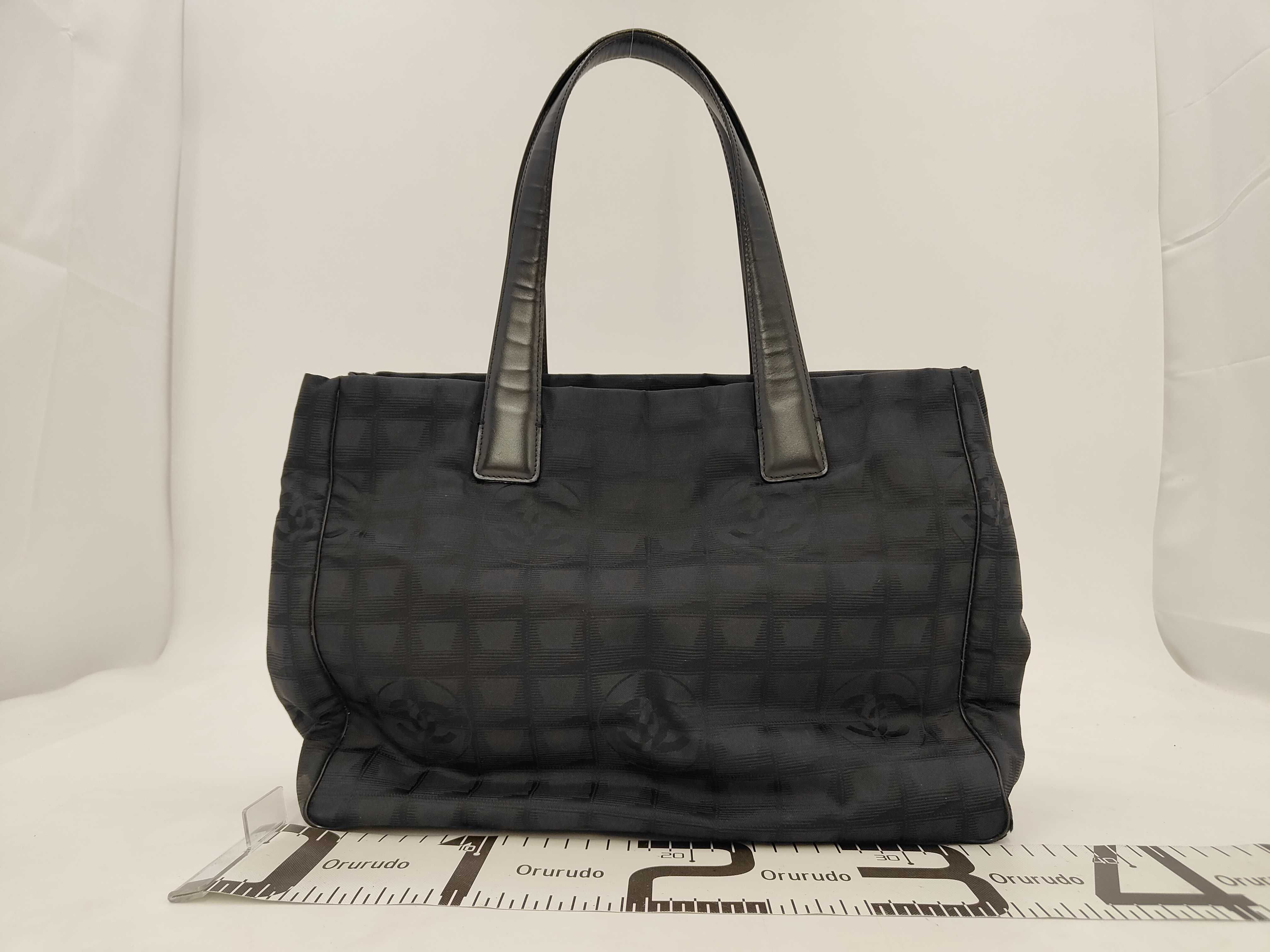 New Travel Line Tote Bag (with serial number sticker) — view 2