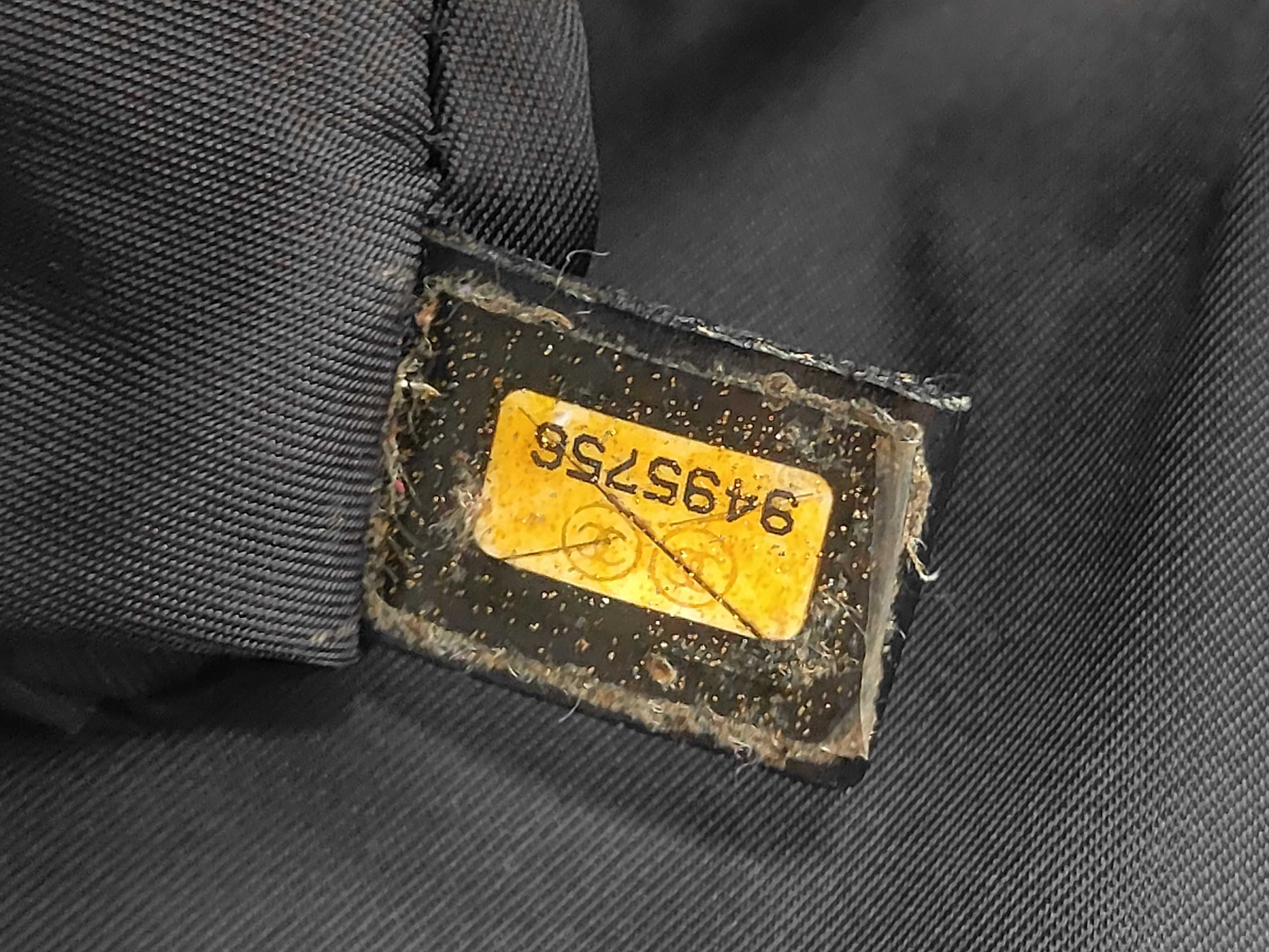 New Travel Line Tote Bag (with serial number sticker) — view 10