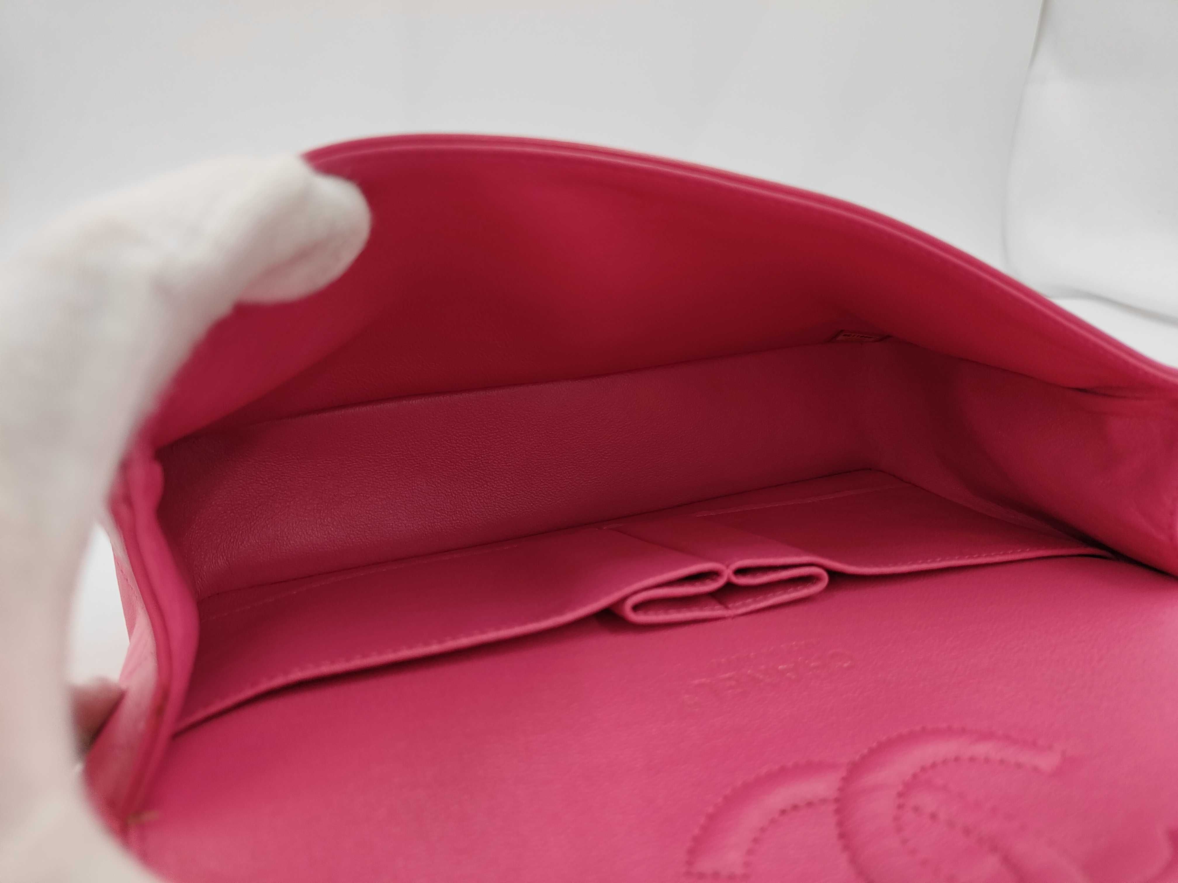 Matelassé 25 Lambskin Pink Silver Hardware Double Flap Shoulder Bag (Serial Number 19) — view 11